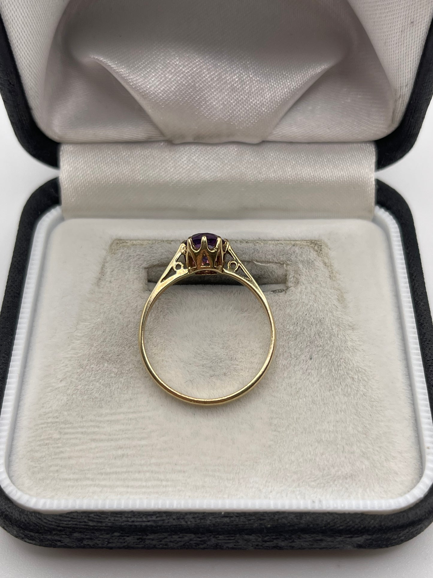 9ct gold amethyst ring
