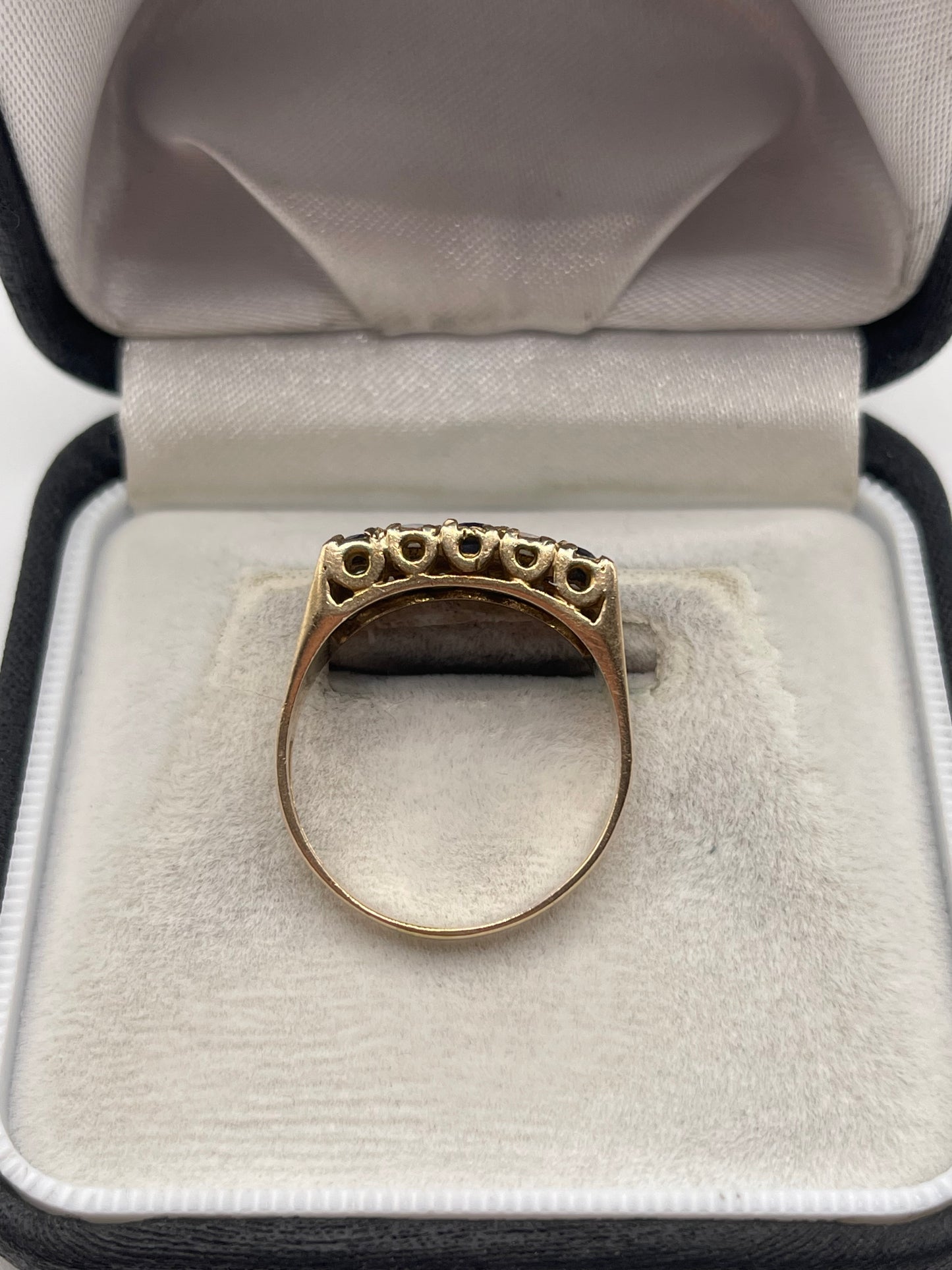 9ct gold sapphire and opal ring