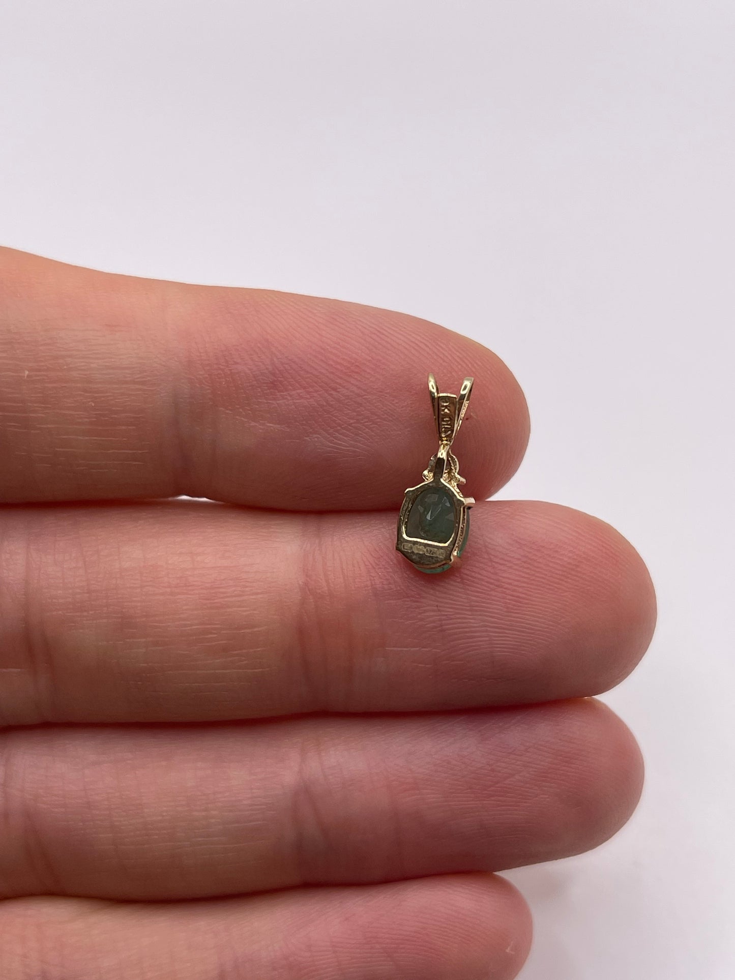 9ct gold emerald and diamond pendant
