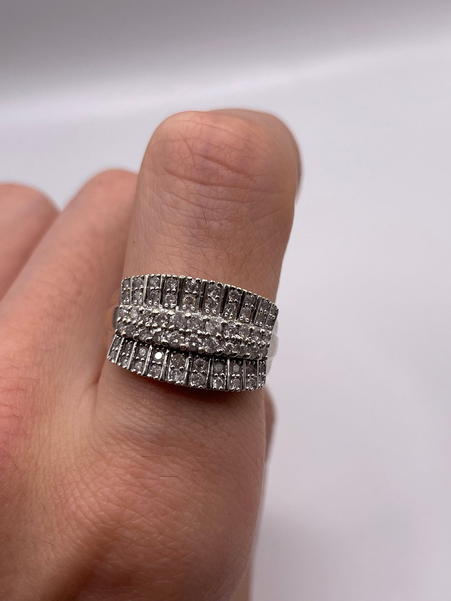 9ct white gold diamond cluster ring
