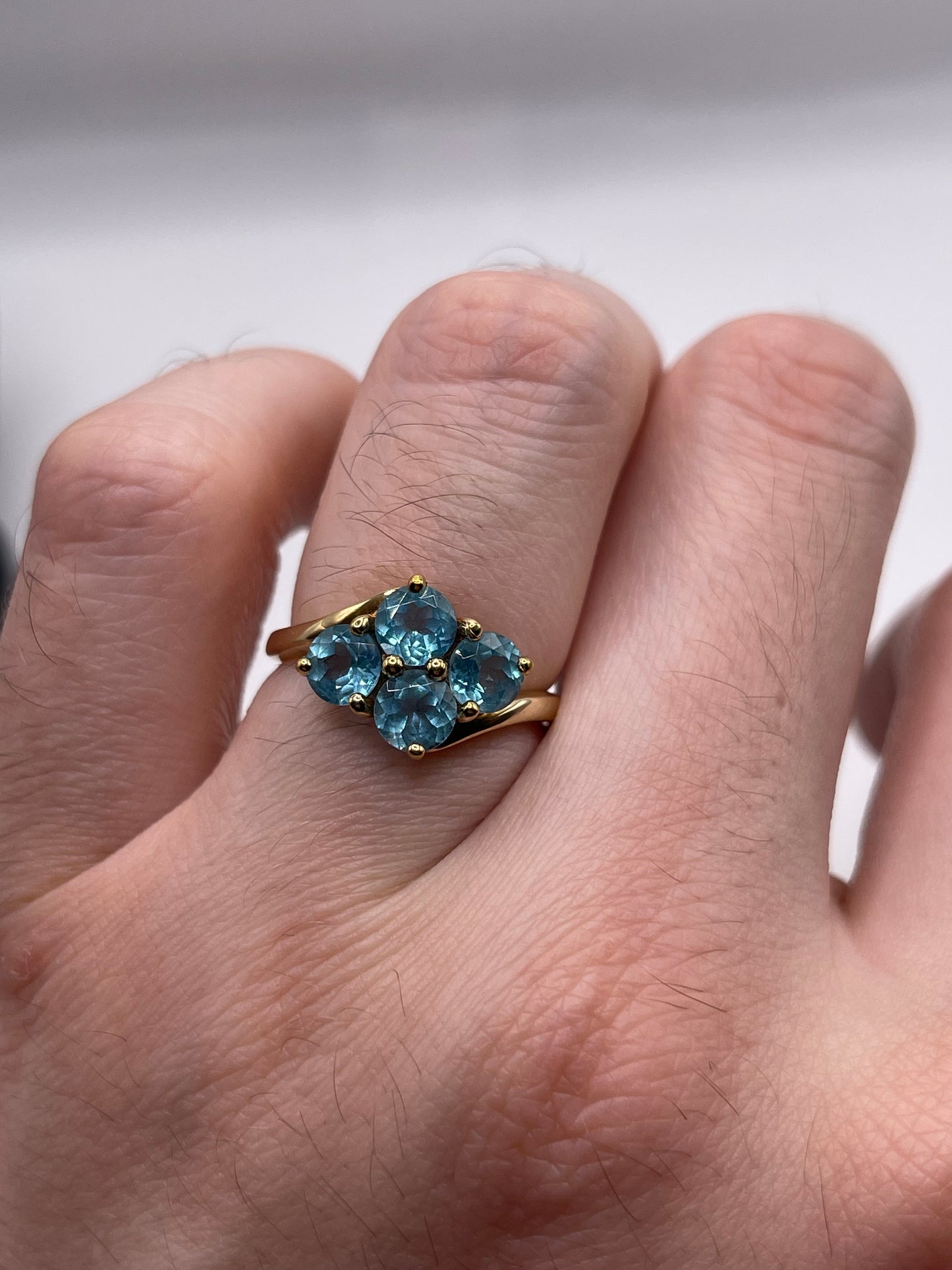 9ct gold topaz cluster ring