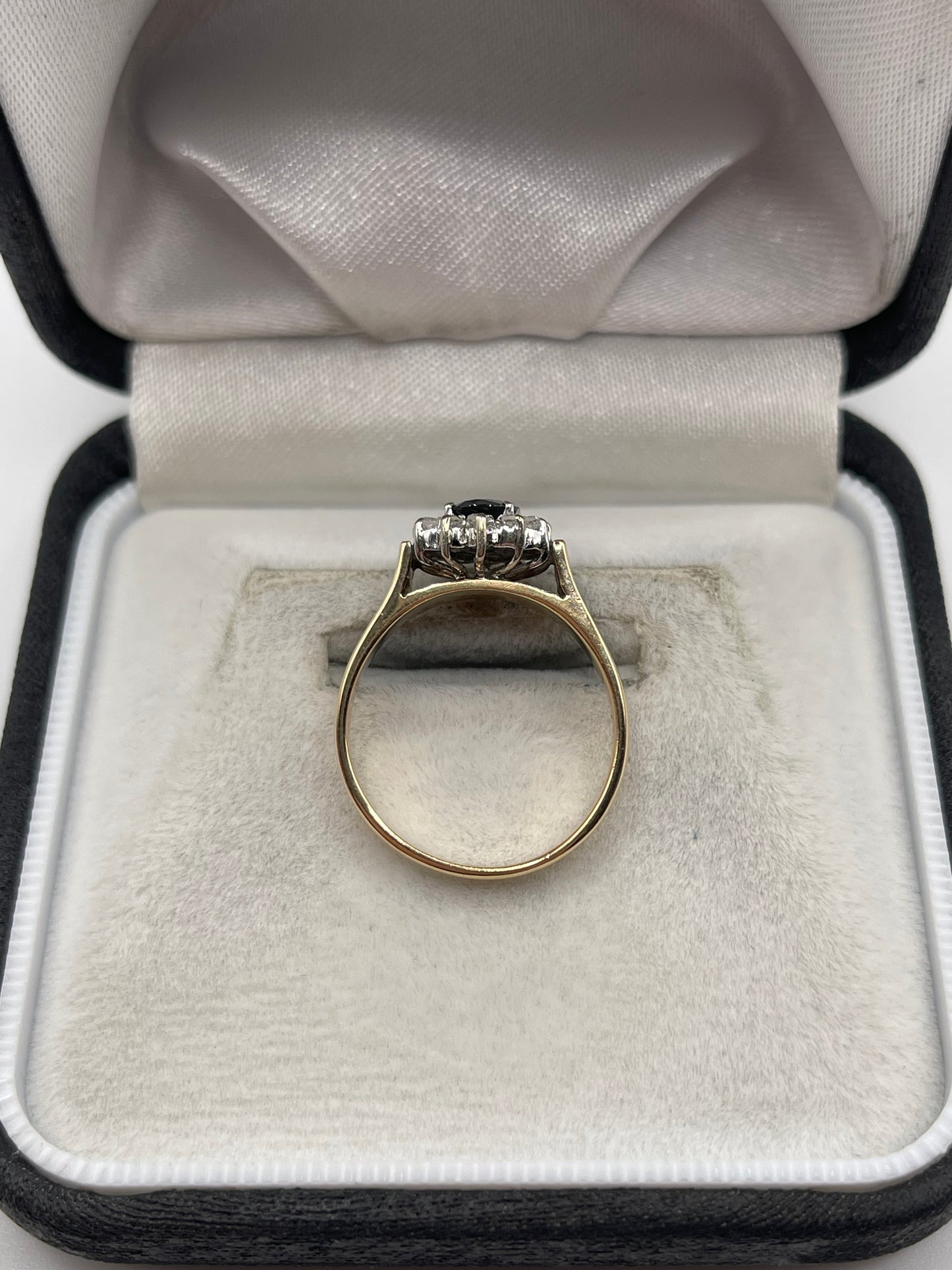 9ct gold sapphire and diamond ring