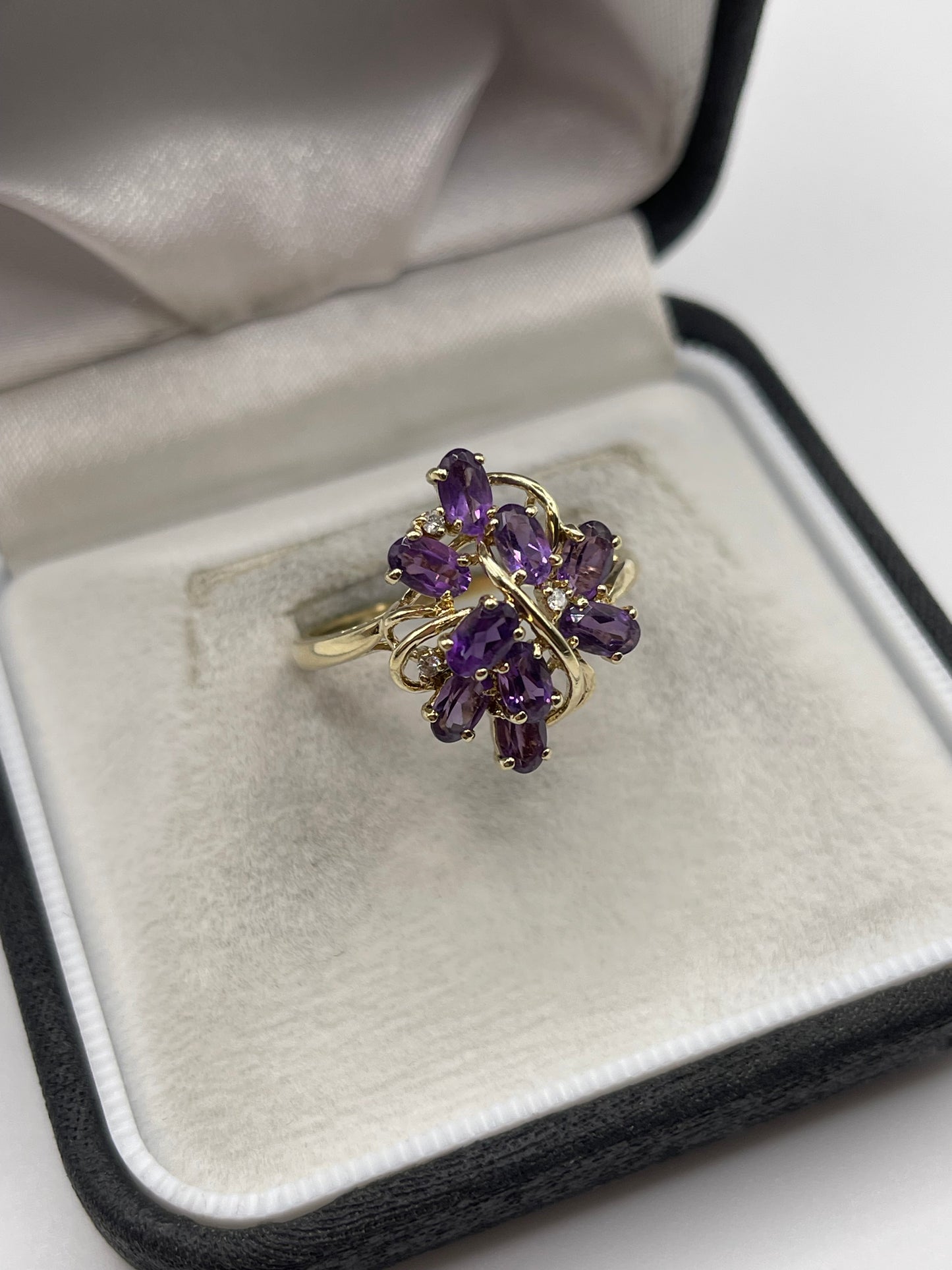 9ct gold amethyst and diamond ring