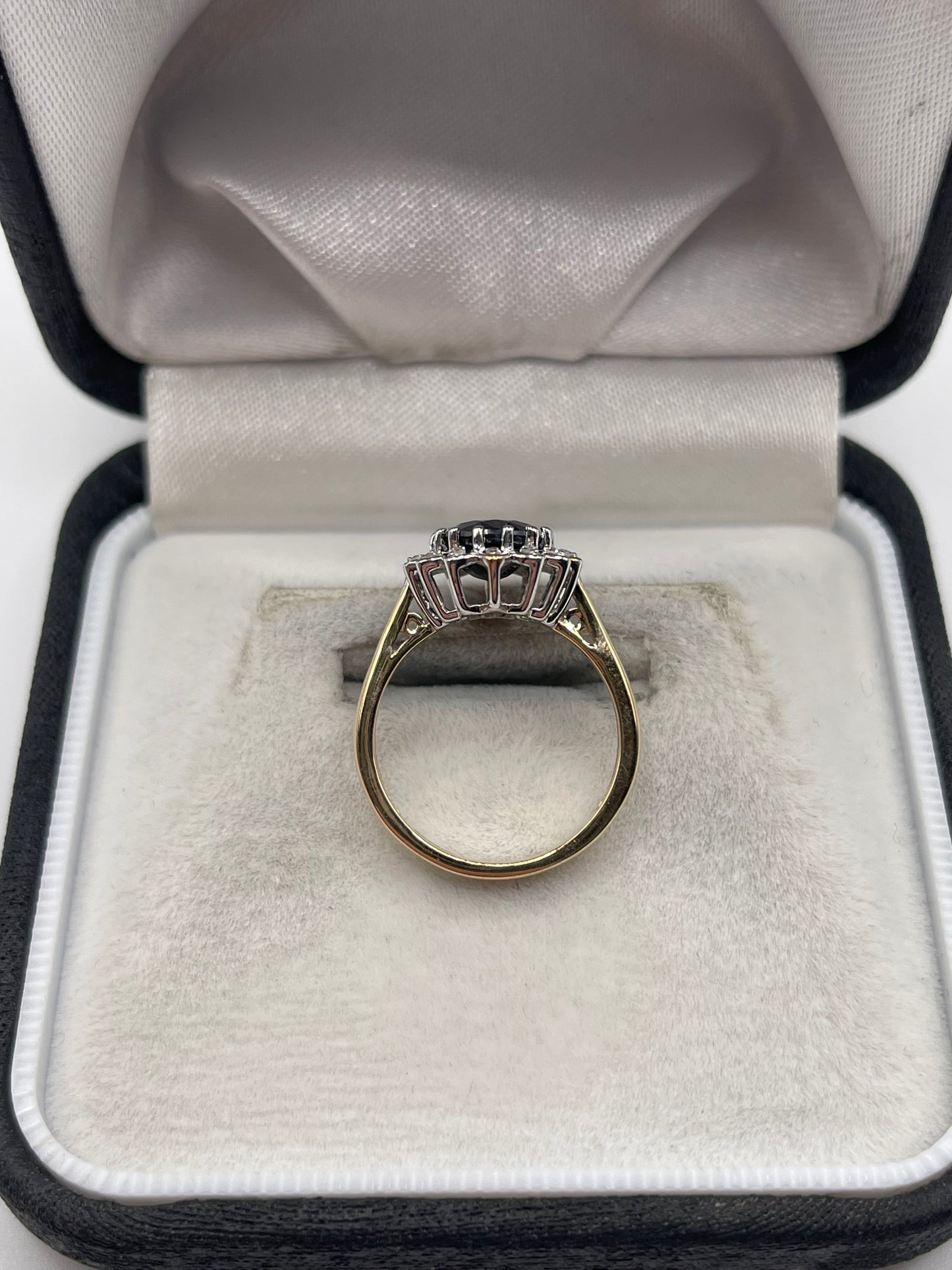 9ct gold sapphire and diamond ring