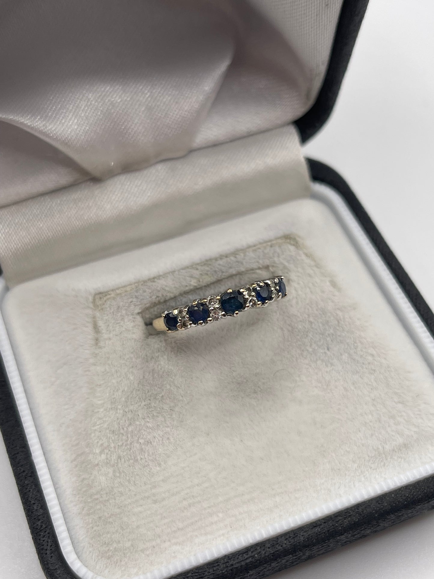 9ct gold sapphire and diamond ring