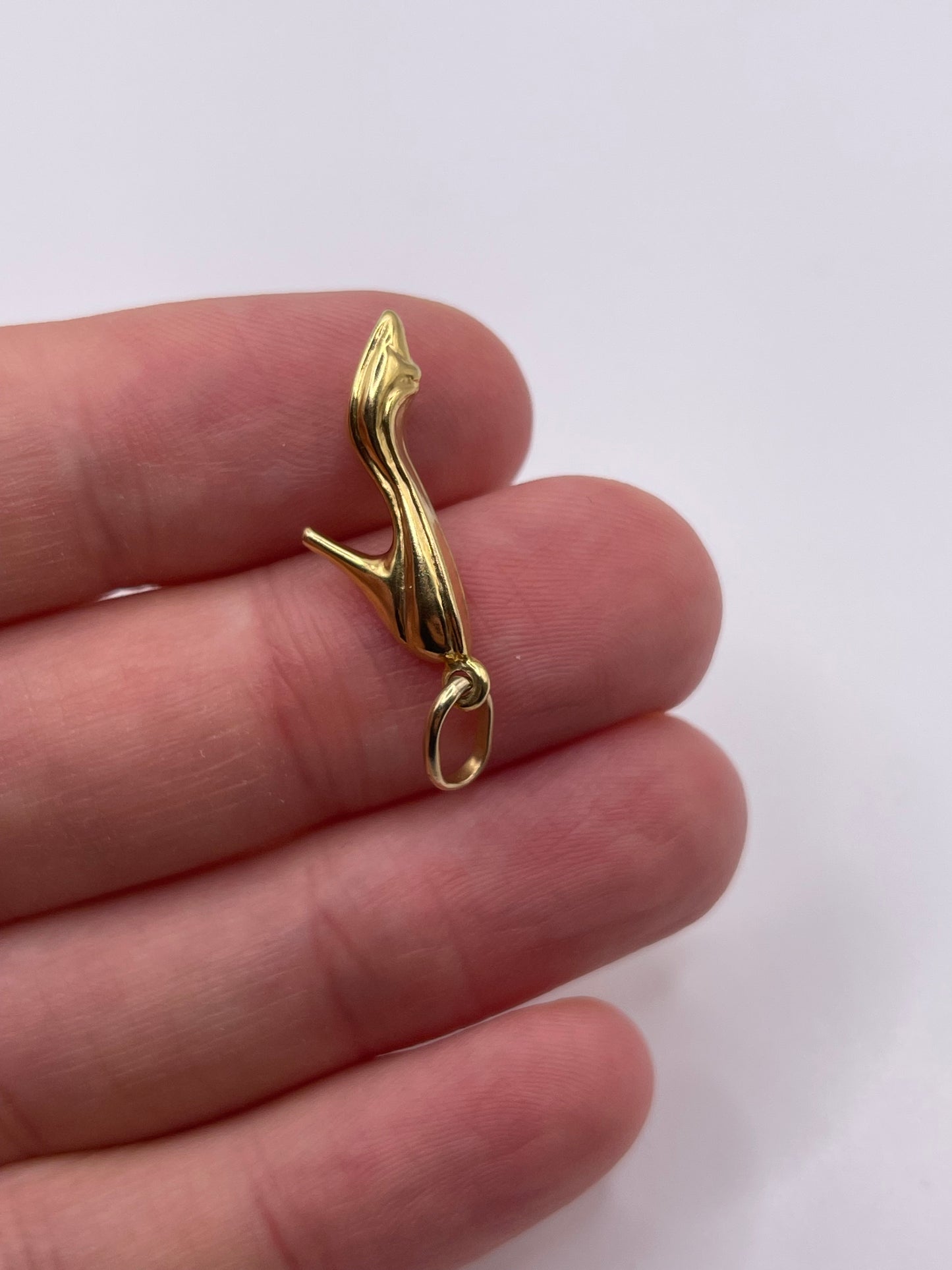 9ct gold heel charm