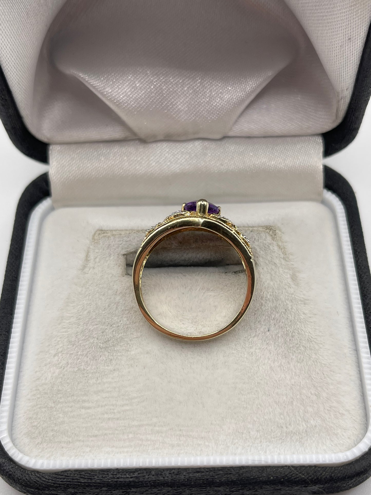 9ct gold amethyst and diamond ring