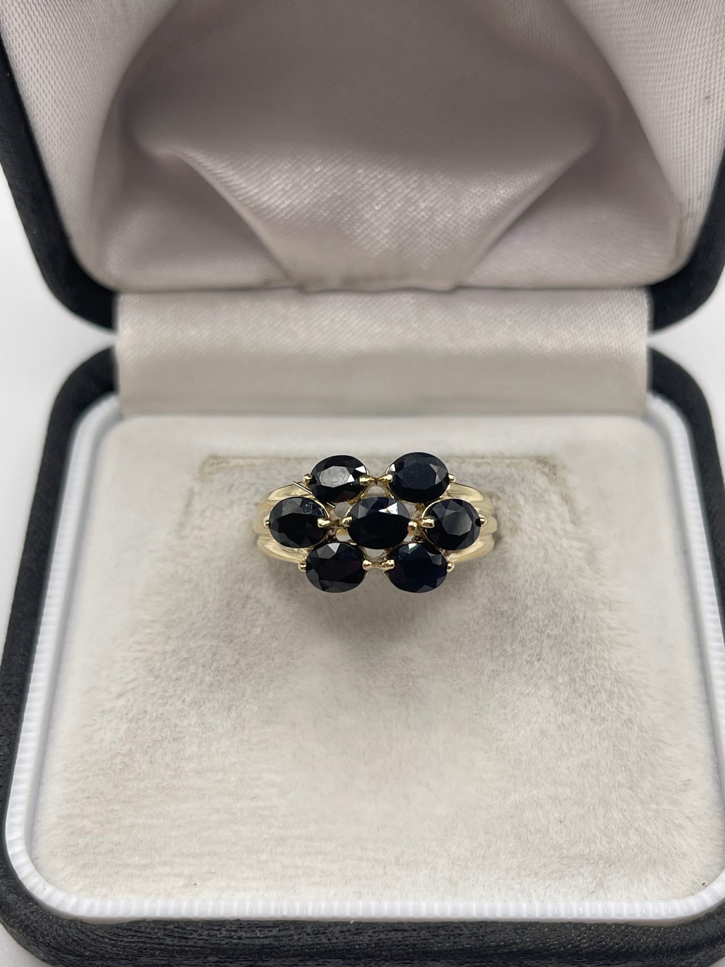 9ct gold sapphire cluster ring