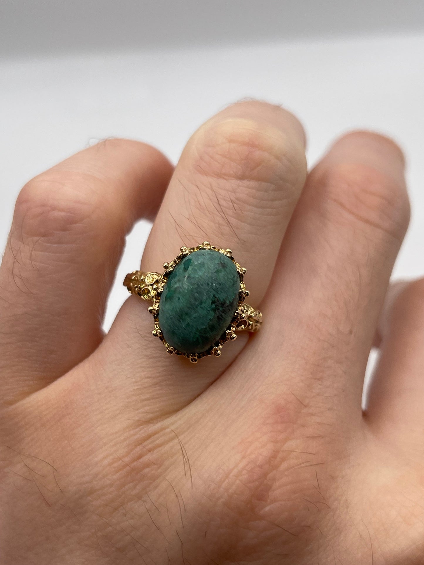 9ct gold gemstone ring