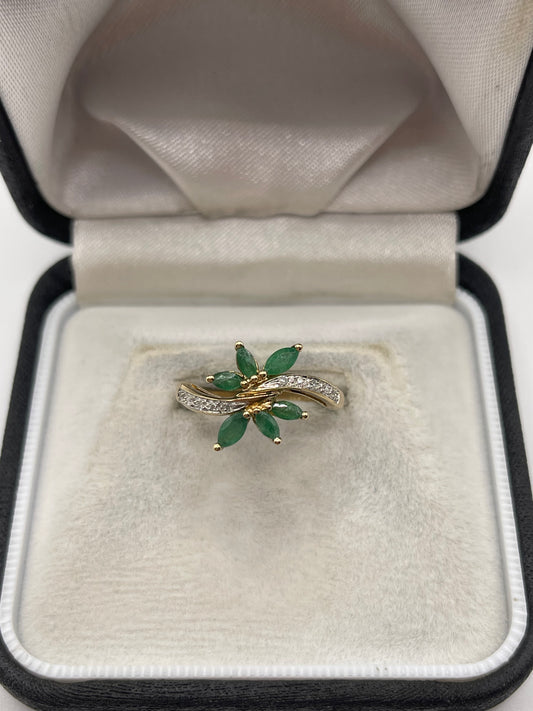 9ct gold emerald and diamond ring