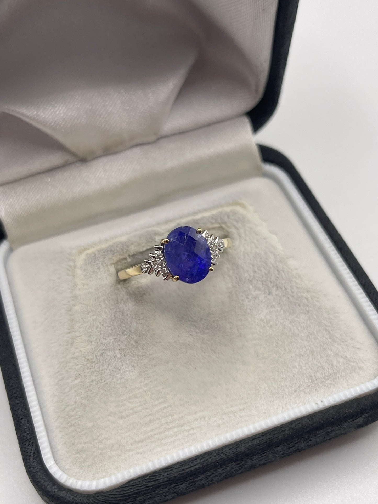 9ct gold tanzanite and zircon ring