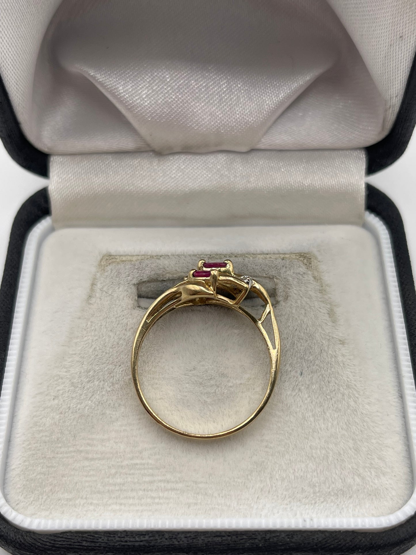 9ct gold ruby and diamond ring