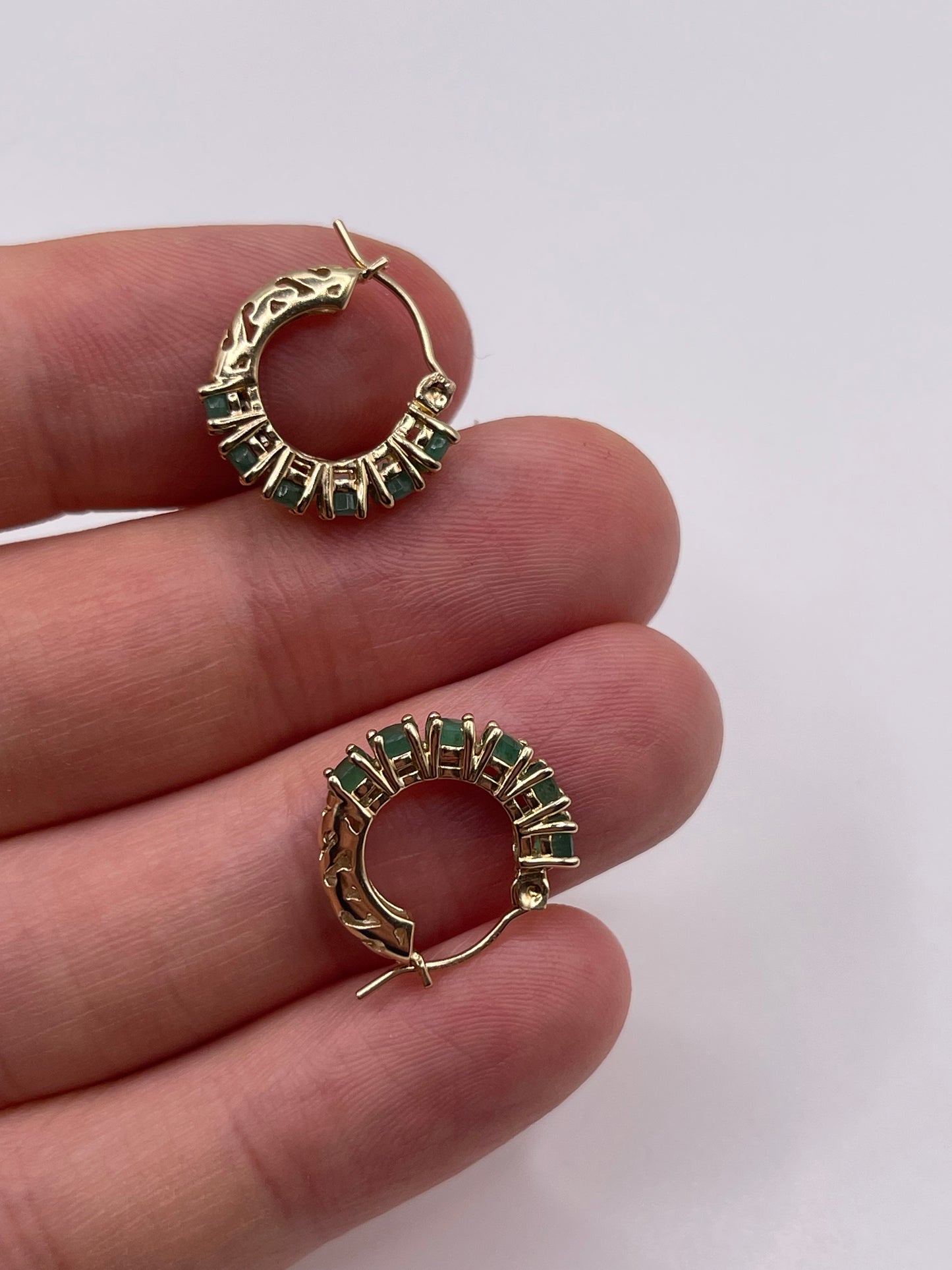 9ct gold emerald huggie earrings