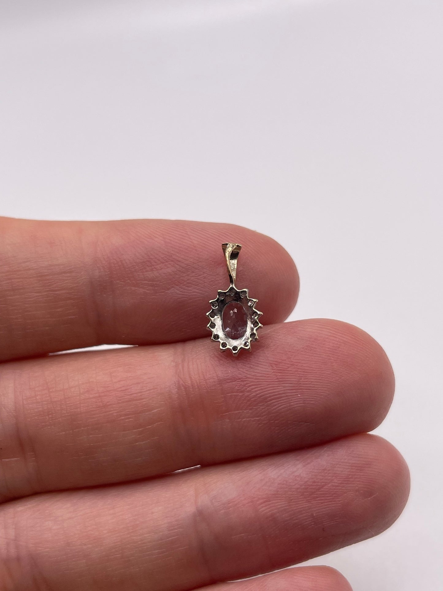 9ct gold topaz and diamond pendant