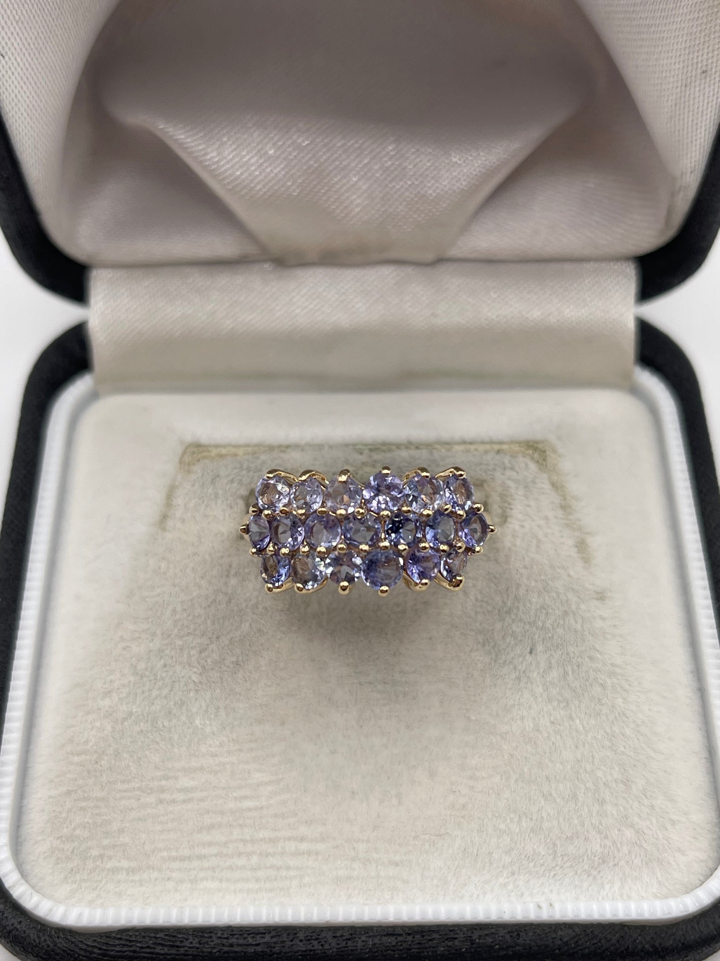 9ct gold tanzanite cluster ring