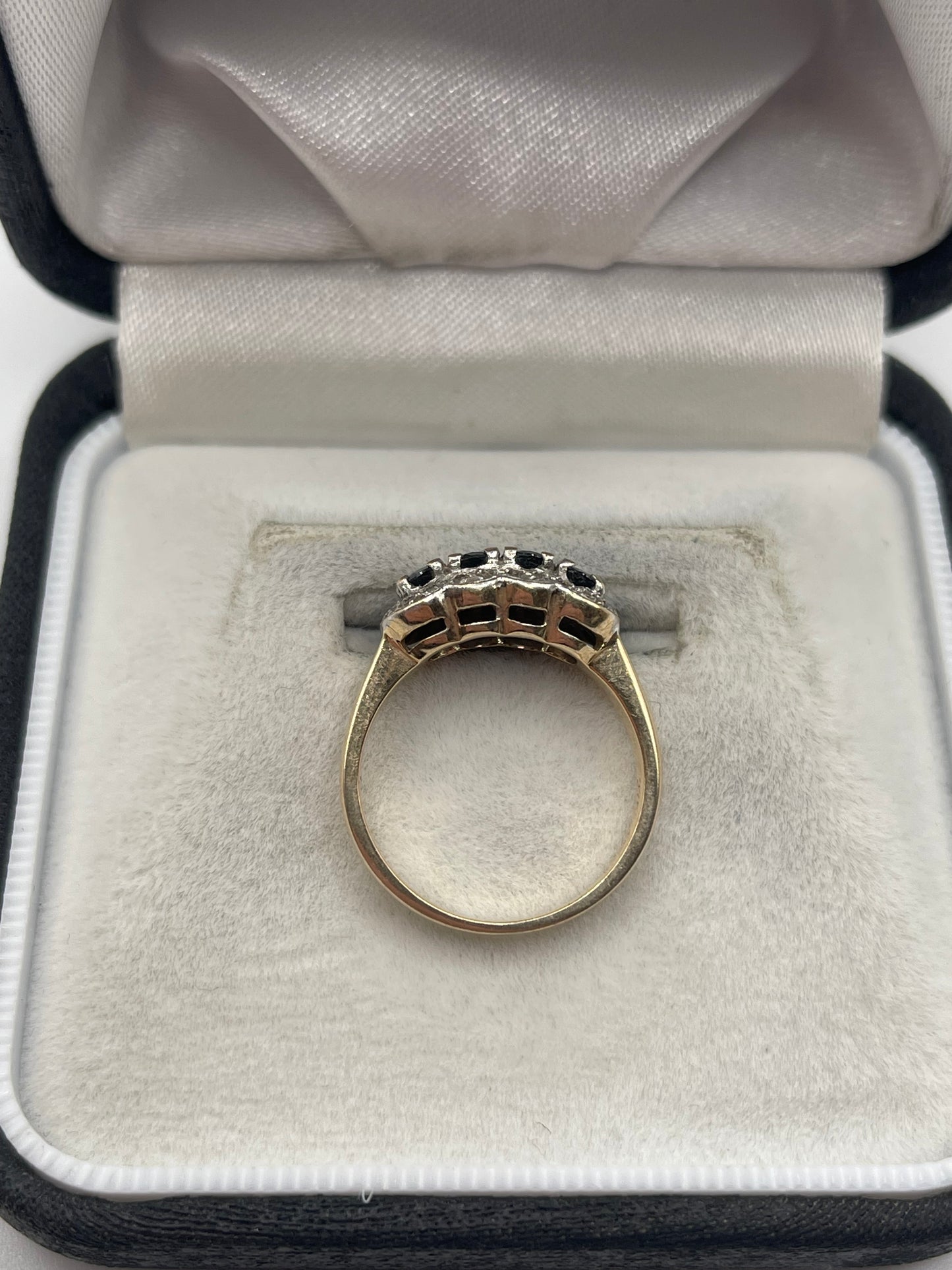 9ct gold sapphire and diamond ring