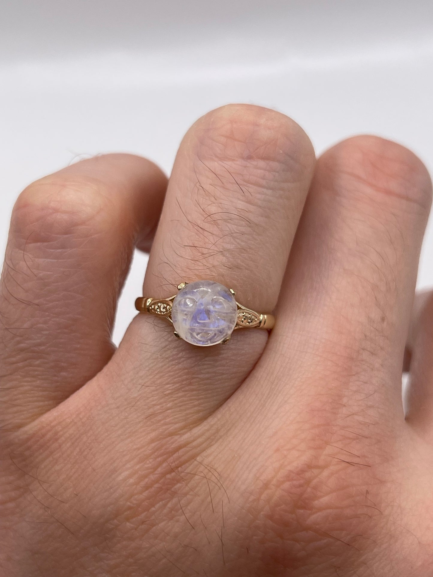 9ct gold man in the moon moonstone ring