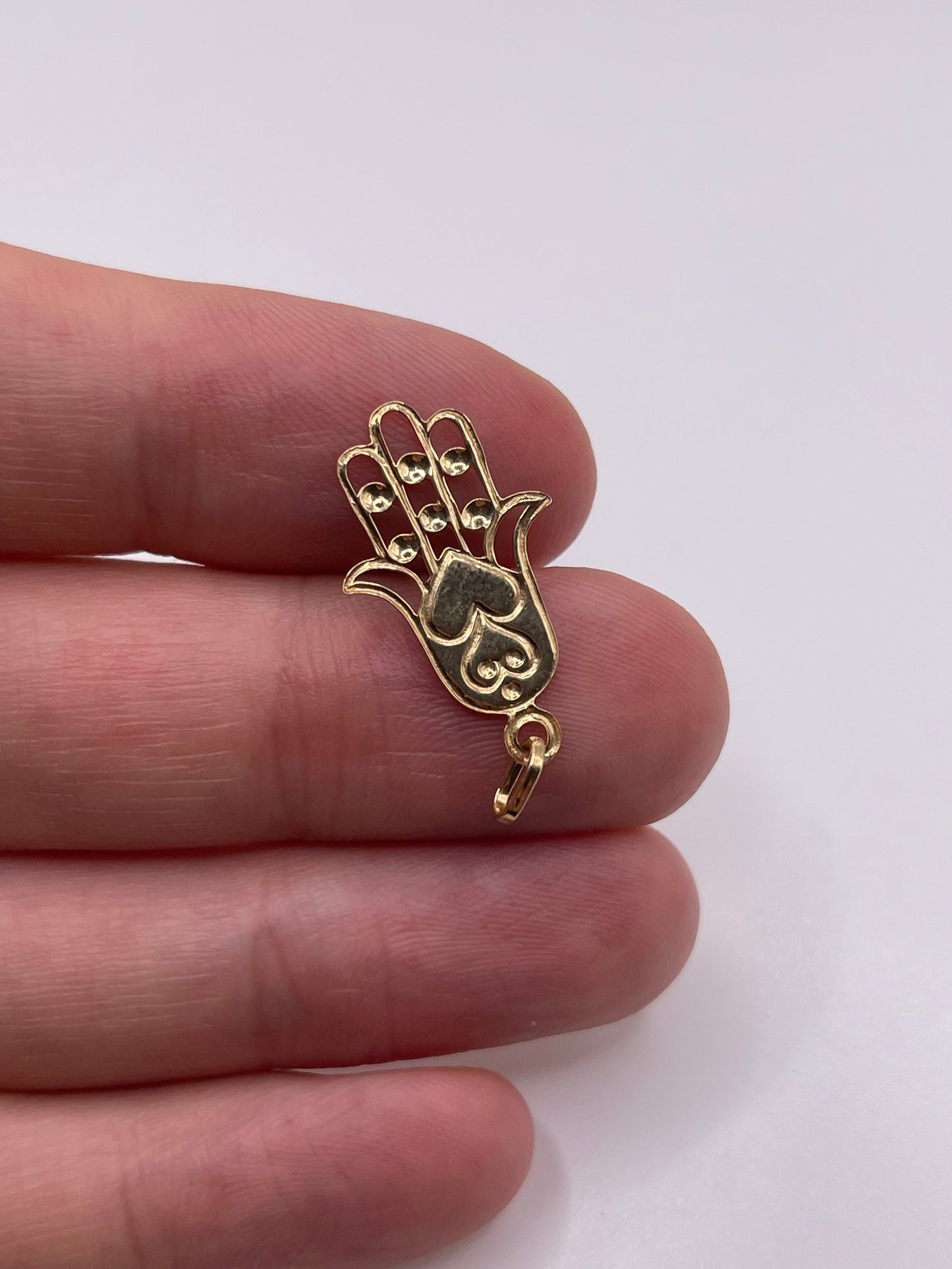 9ct gold evil eye hamsa pendant