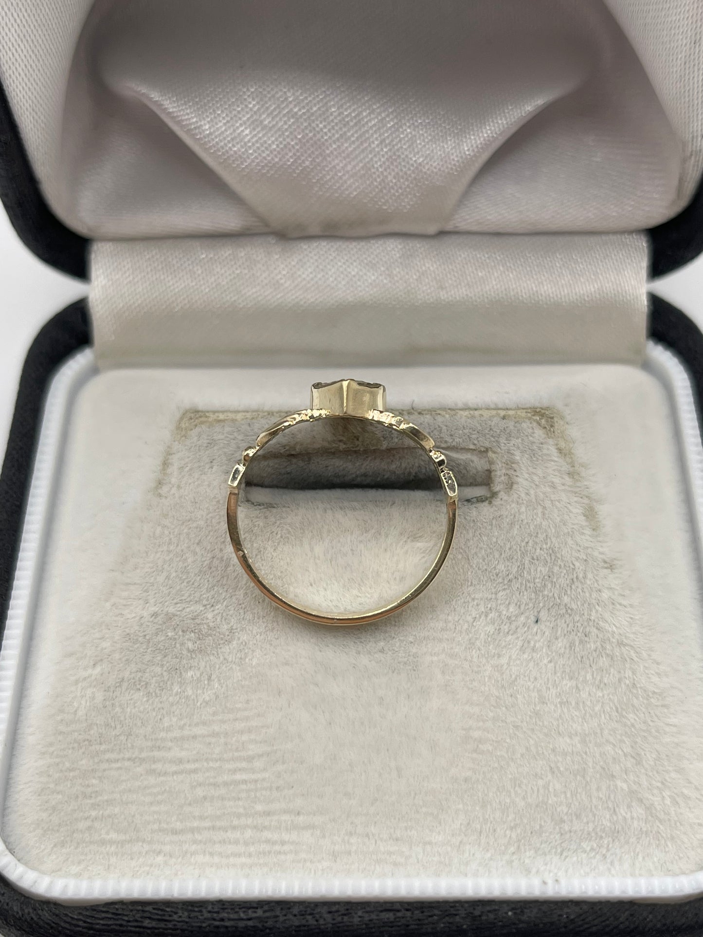 9ct gold topaz claddagh ring