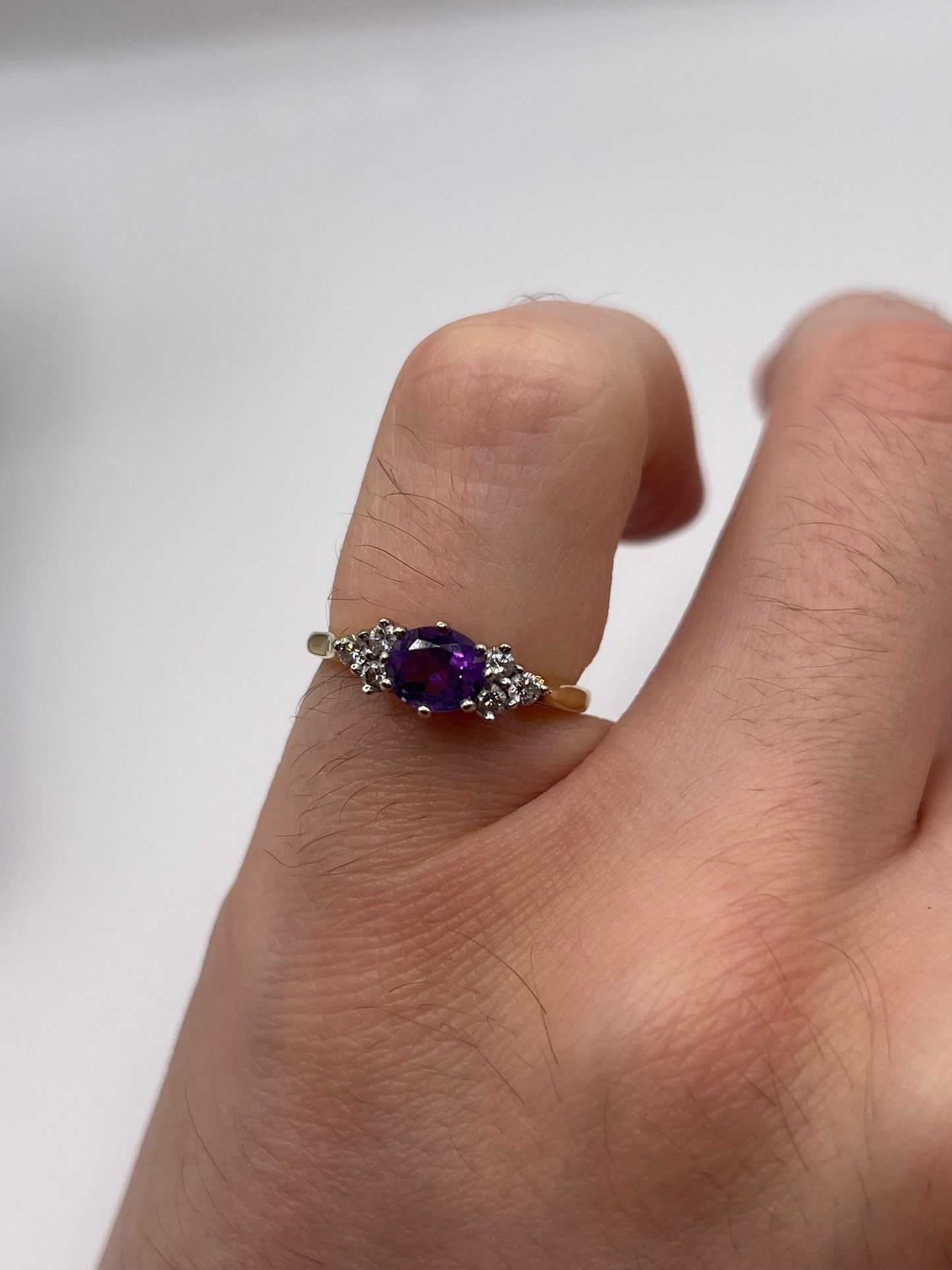 18ct gold amethyst and diamond ring