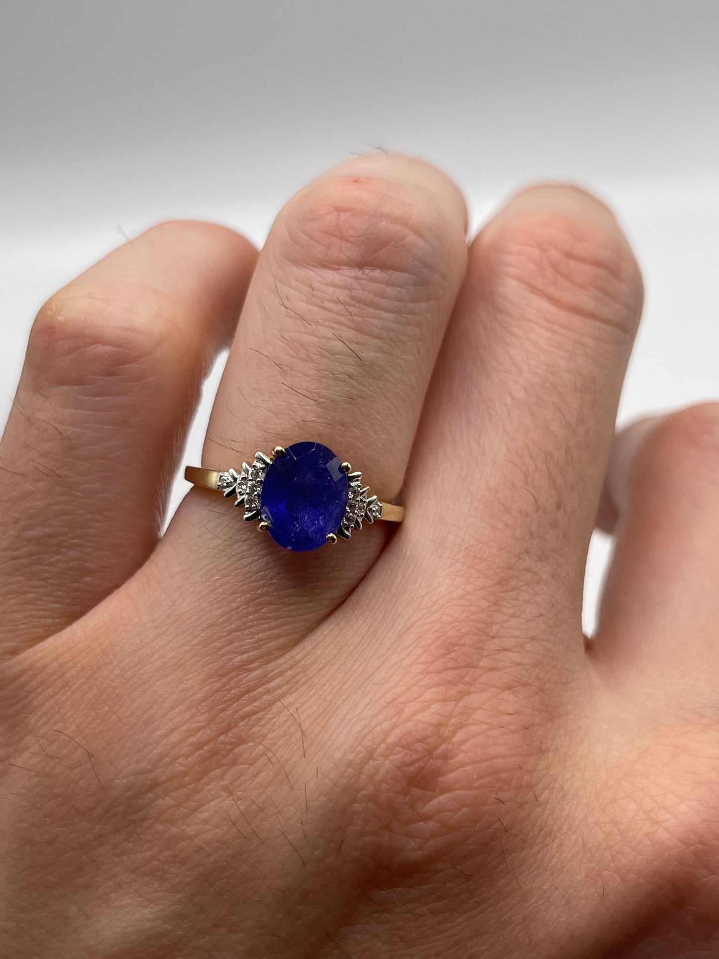 9ct gold tanzanite and zircon ring