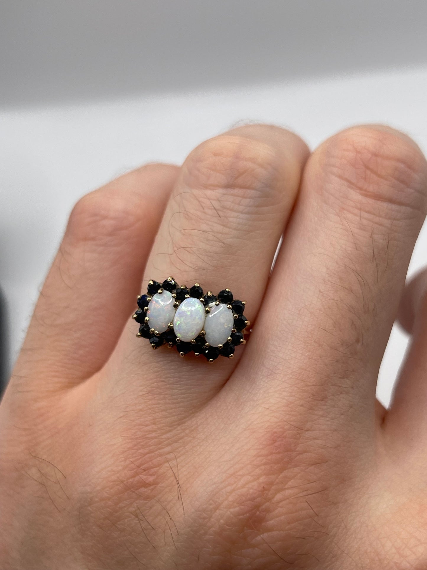 9ct gold opal and sapphire ring