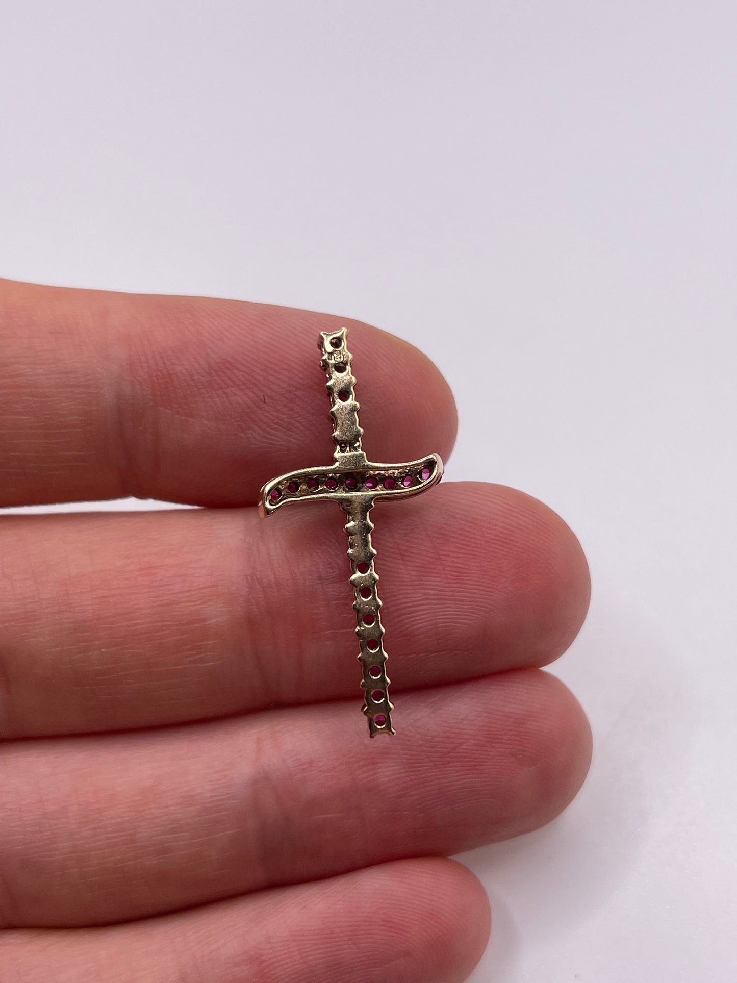 9ct gold ruby cross pendant