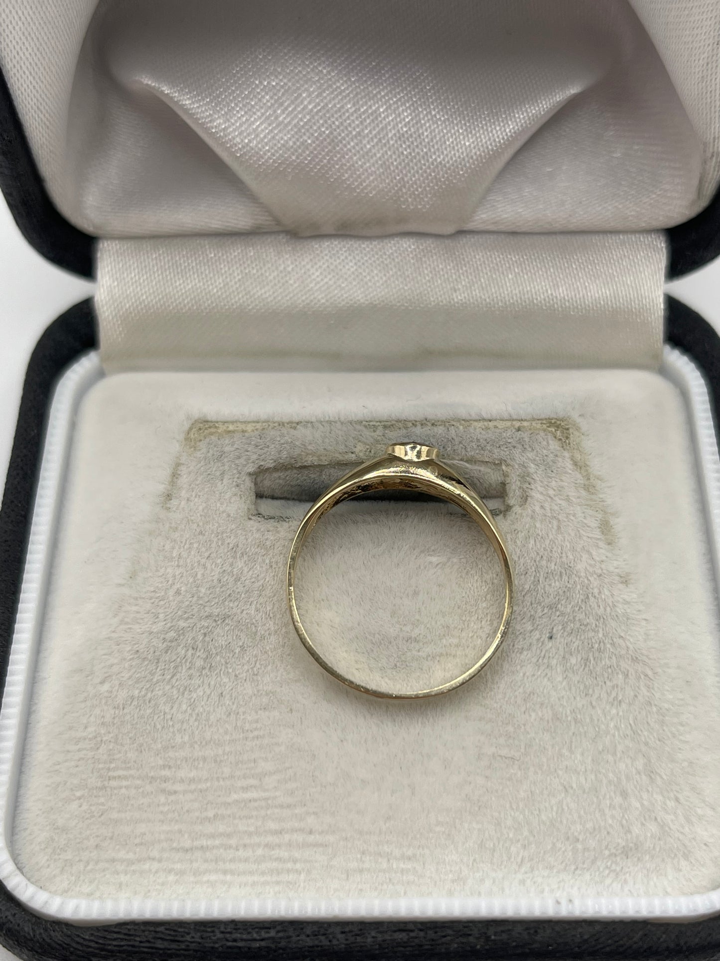 9ct gold amethyst gypsy ring