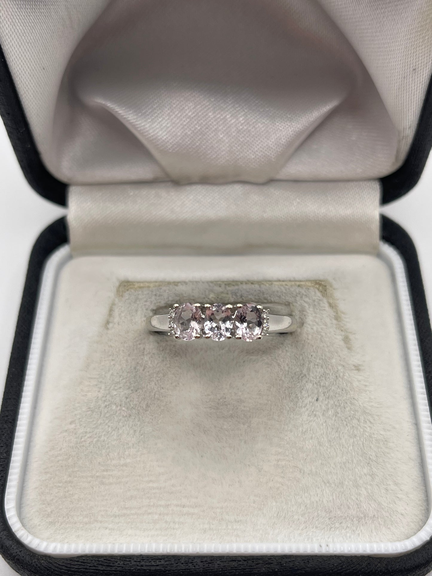 9ct white gold morganite and diamond ring