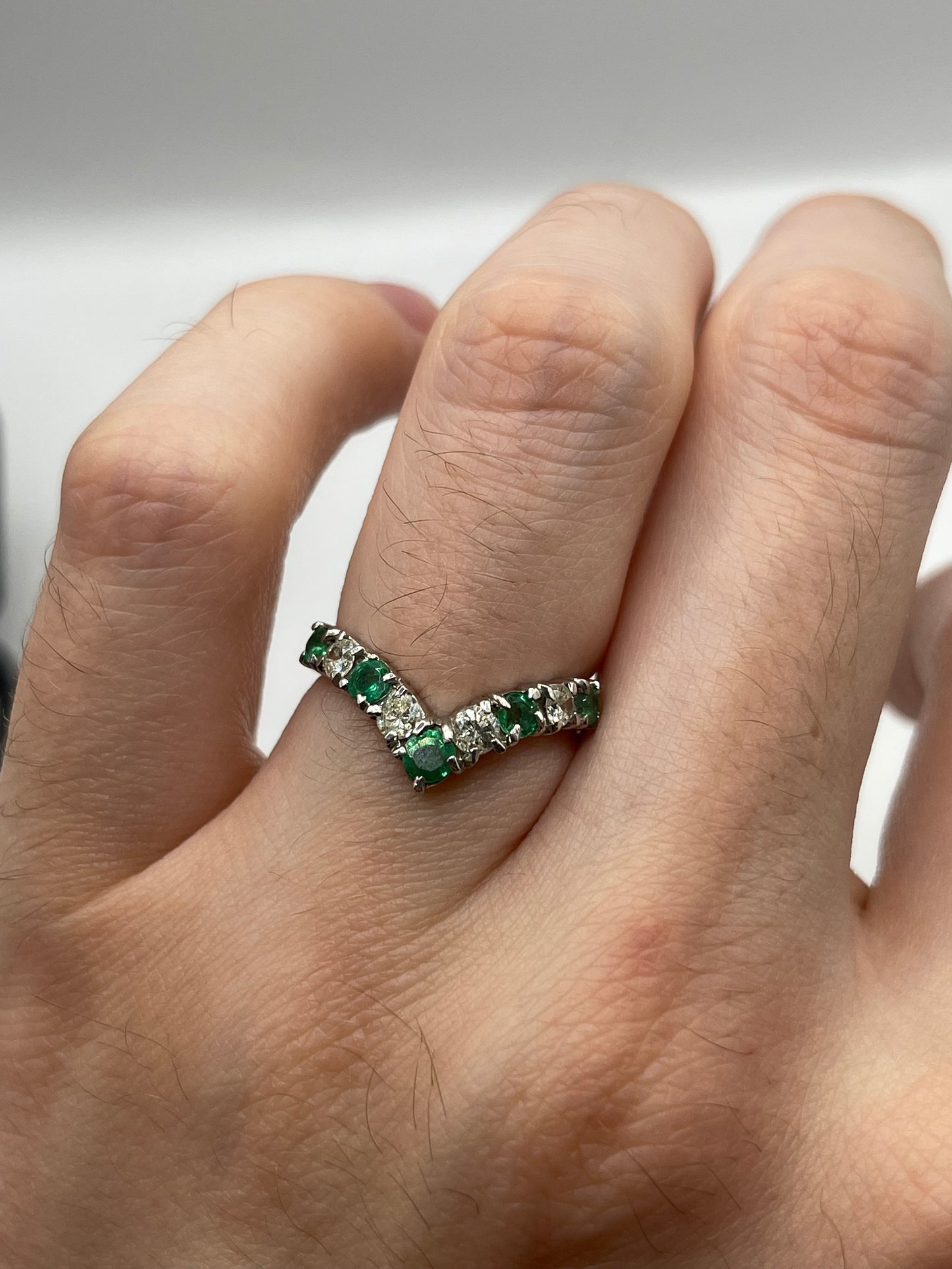18ct white gold emerald and diamond ring
