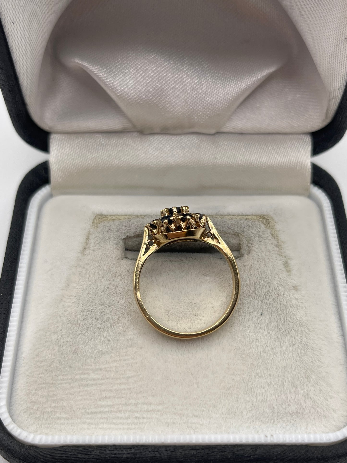 9ct gold sapphire cluster ring