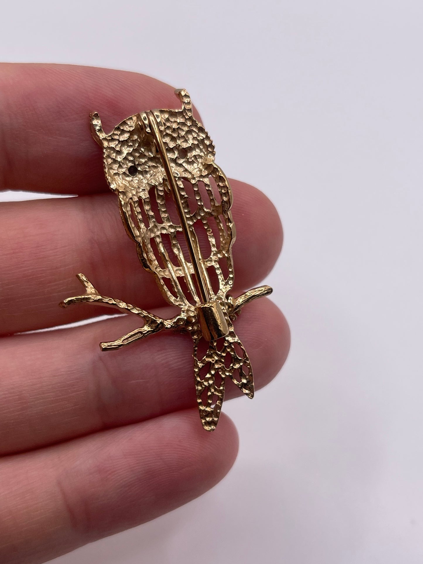9ct gold emerald owl brooch