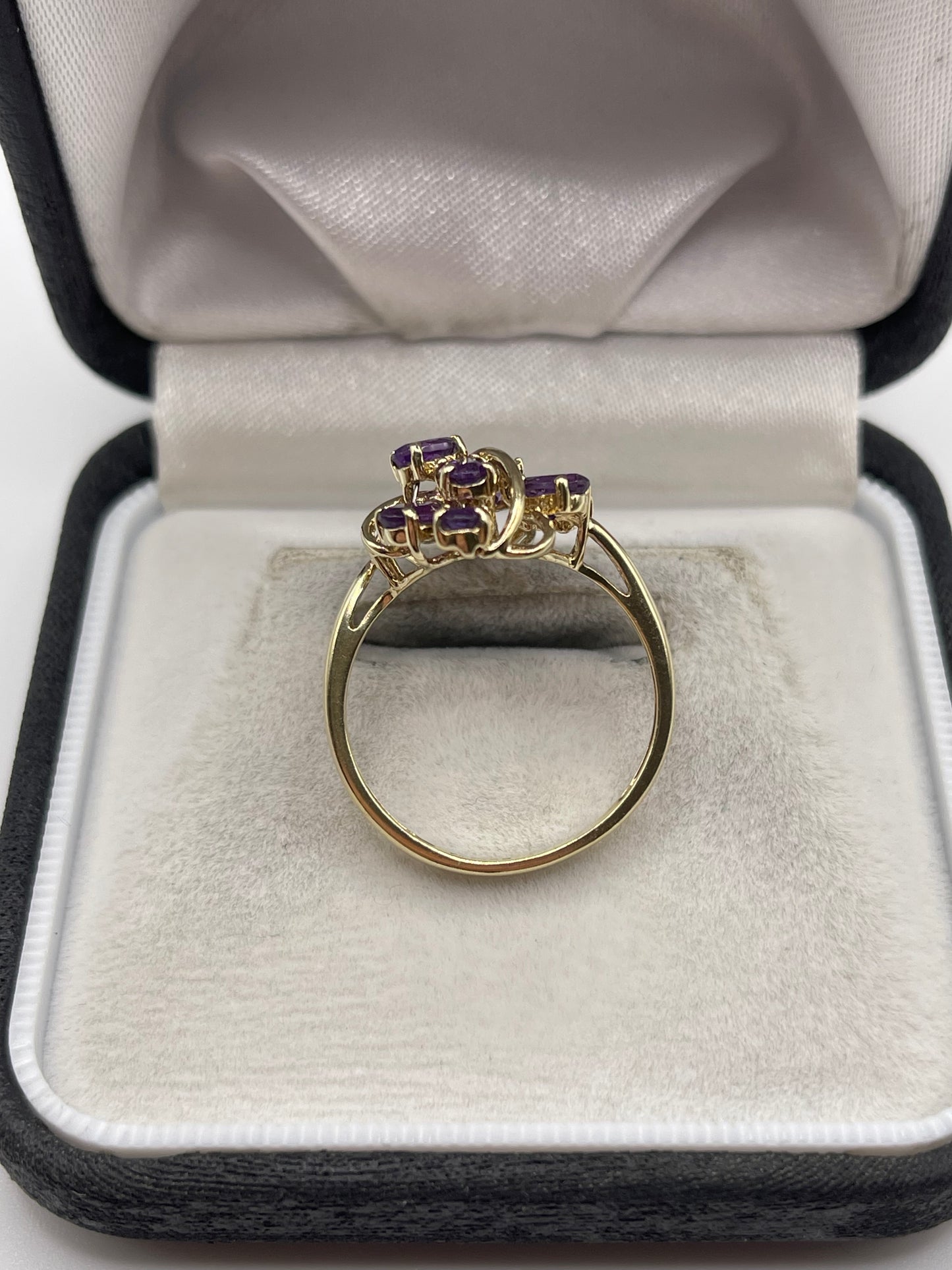 9ct gold amethyst and diamond ring