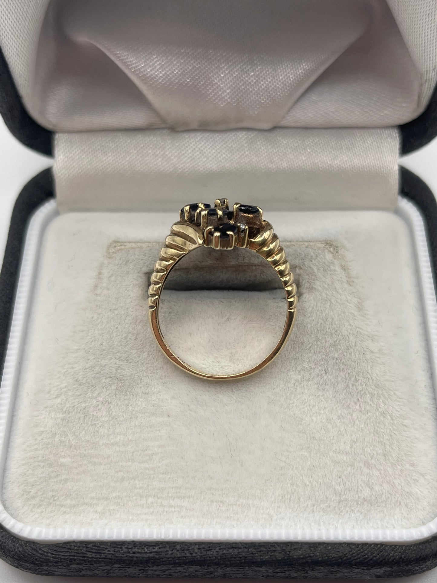 9ct gold sapphire and diamond ring