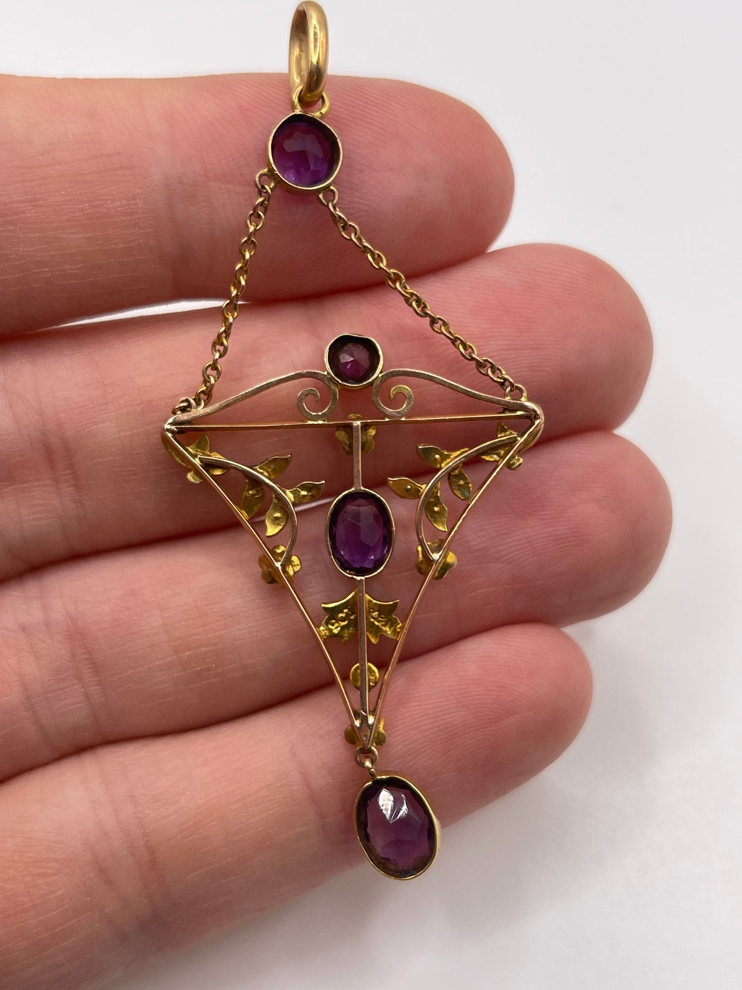 Antique 9ct gold amethyst and pearl pendant