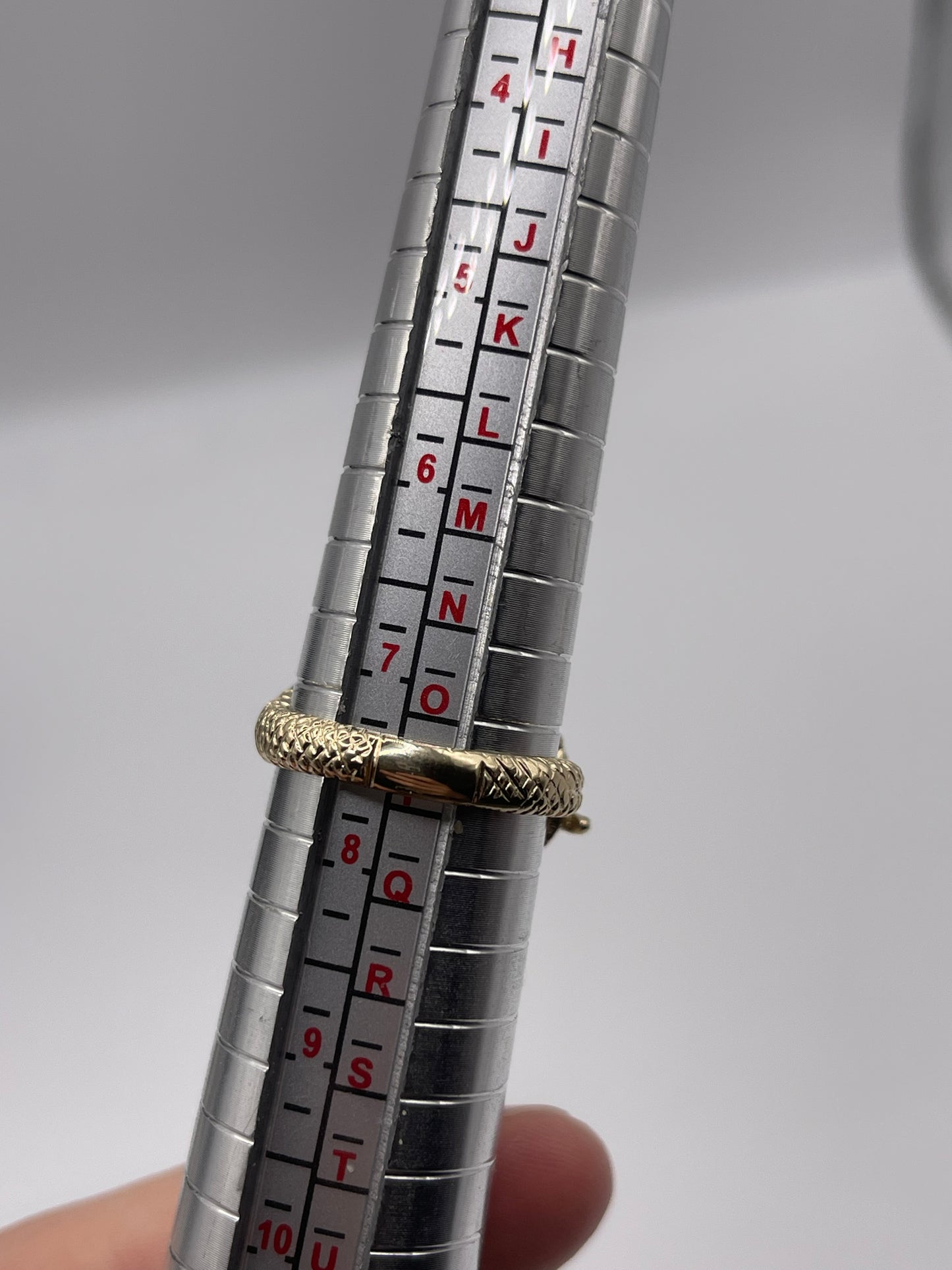 9ct gold snake ring
