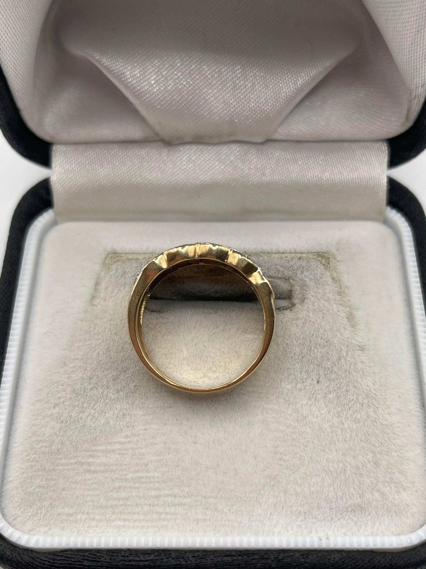 9ct gold diamond cluster ring