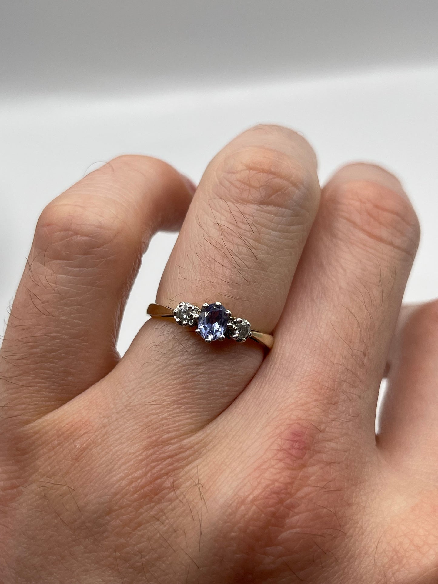 9ct gold sapphire and diamond ring