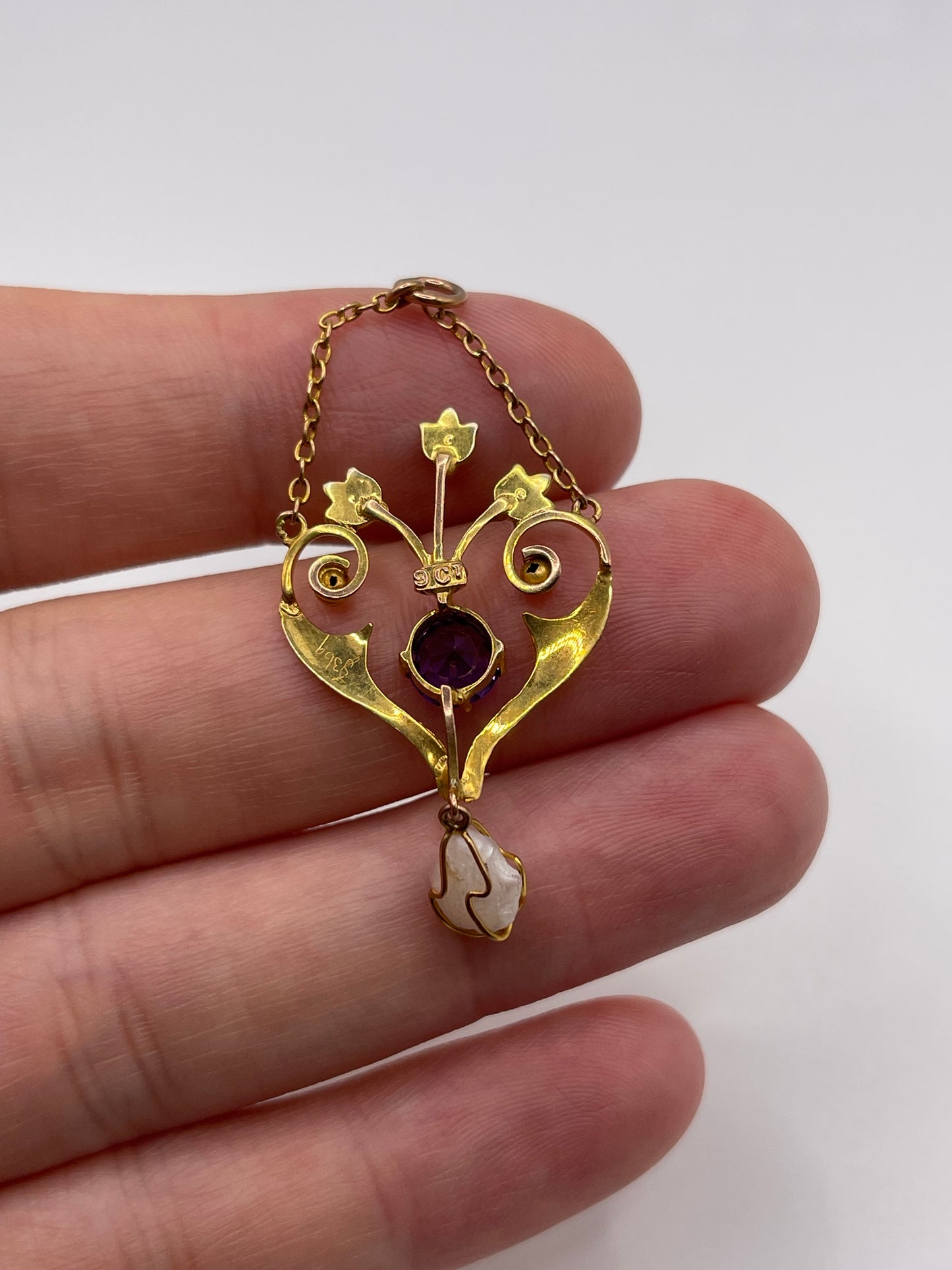 Antique 9ct gold amethyst and pearl pendant
