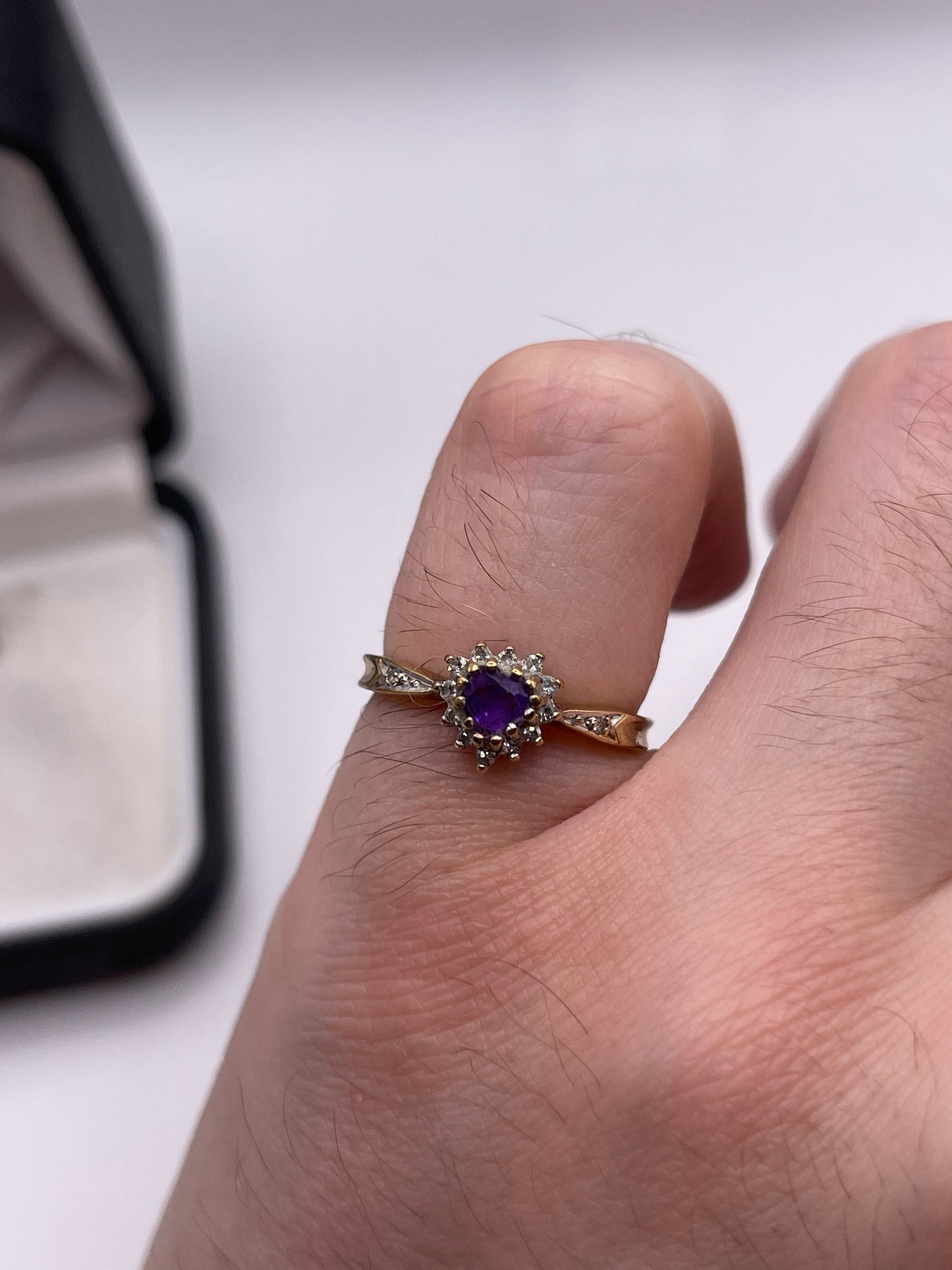 9ct gold amethyst and diamond ring