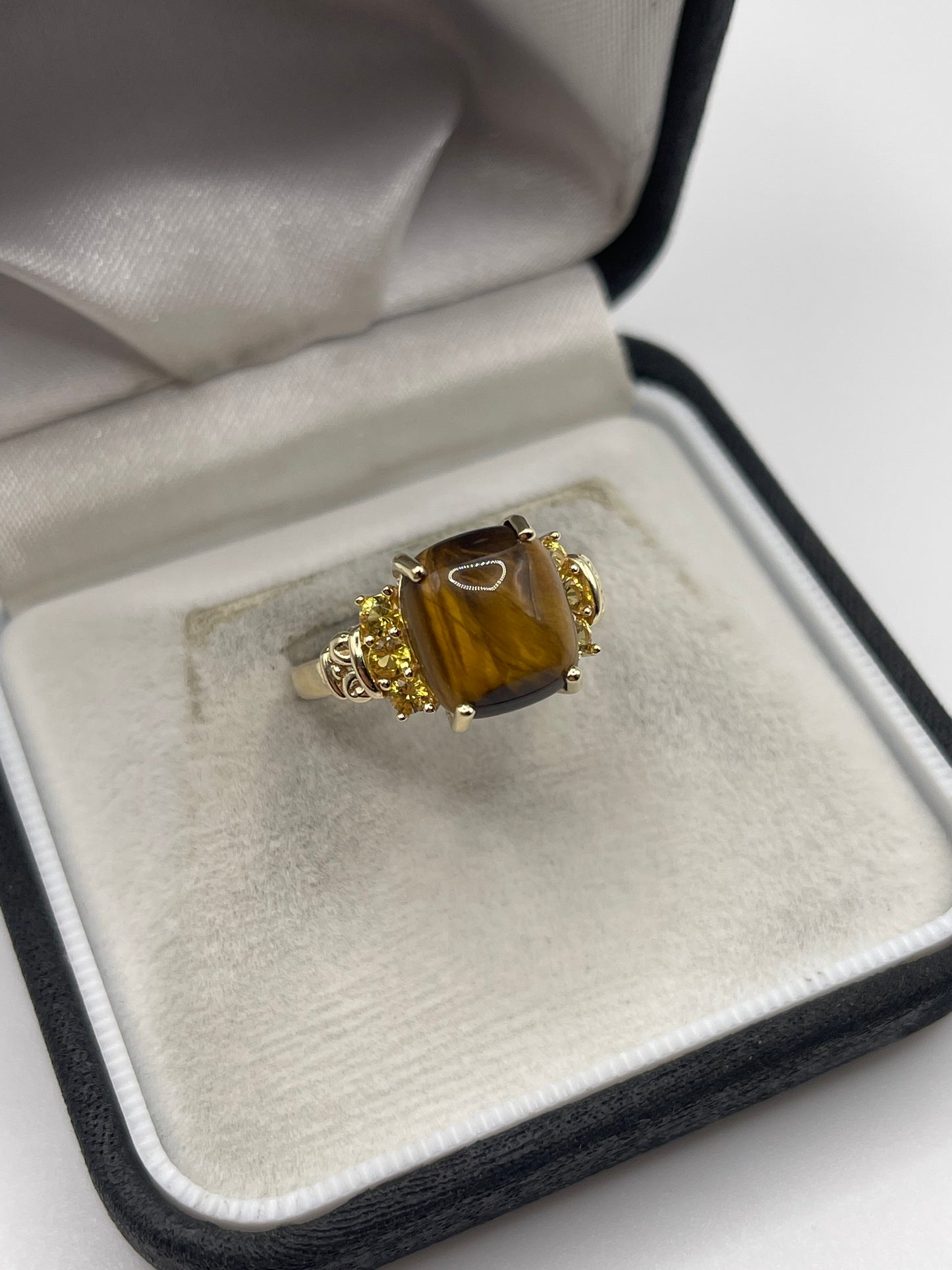 9ct gold tigers eye and citrine ring
