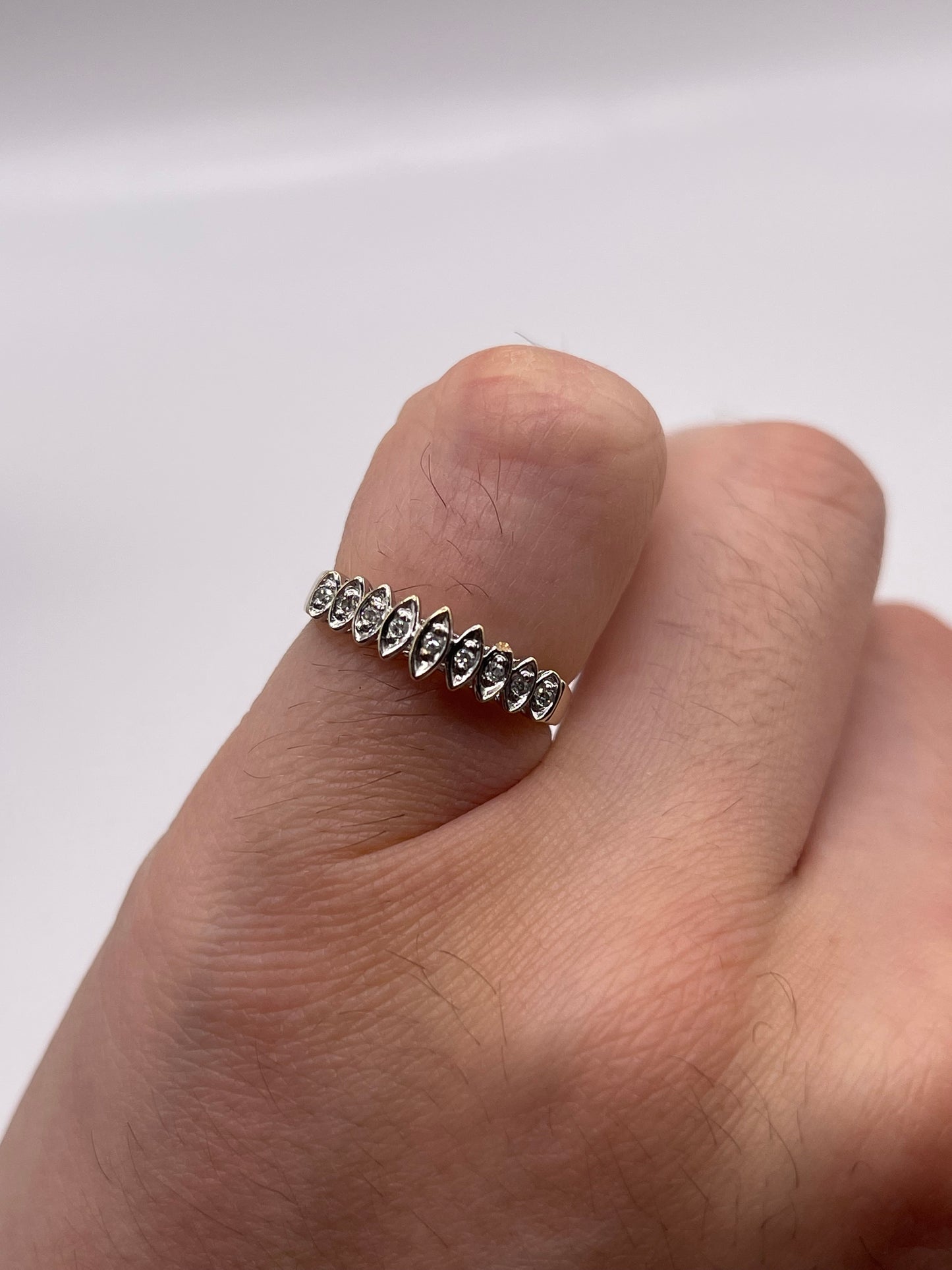 9ct gold diamond ring