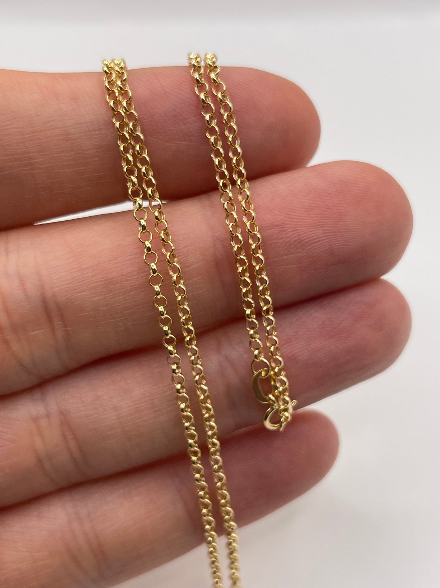 9ct gold chain P