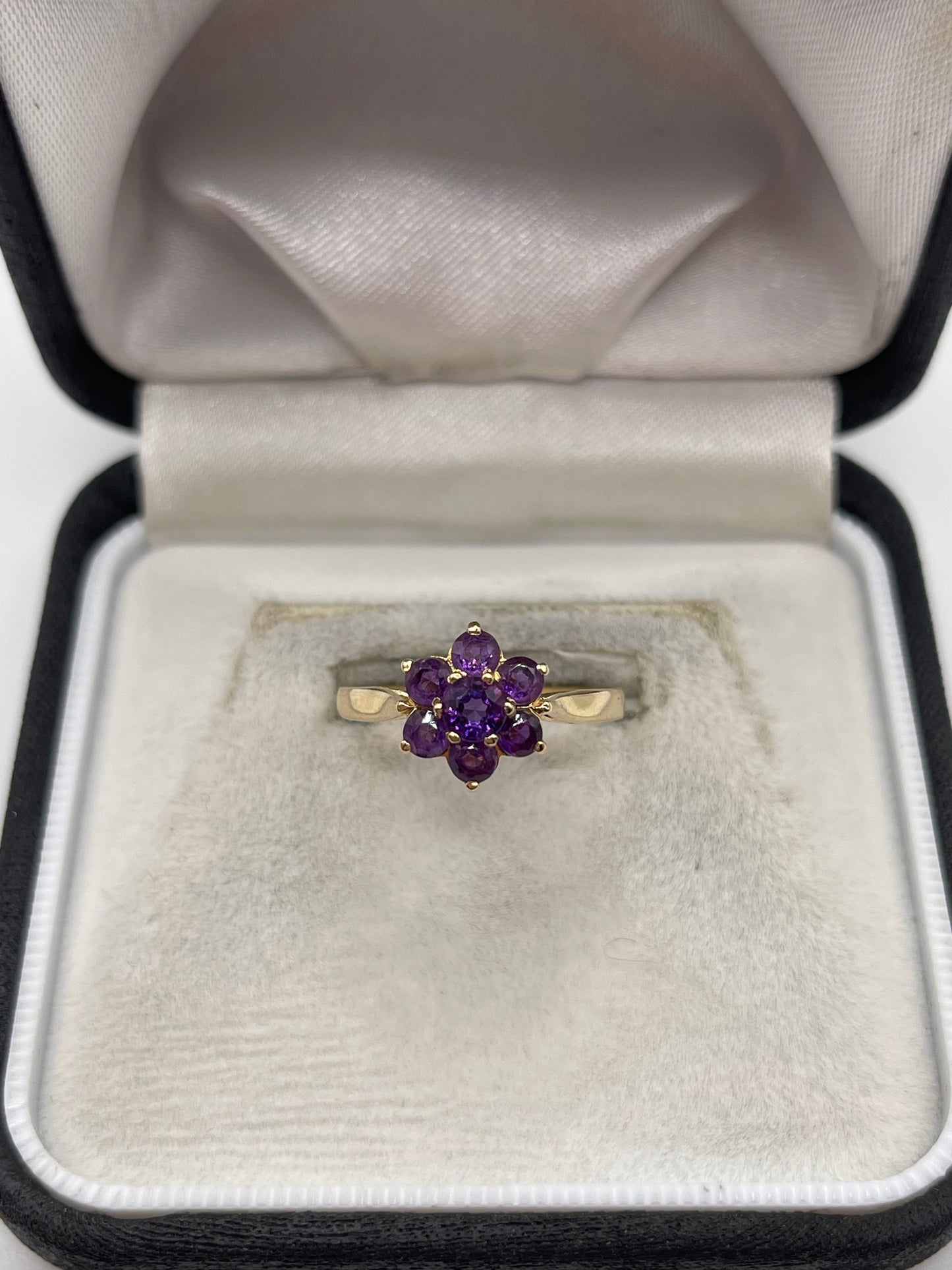 9ct gold amethyst cluster ring