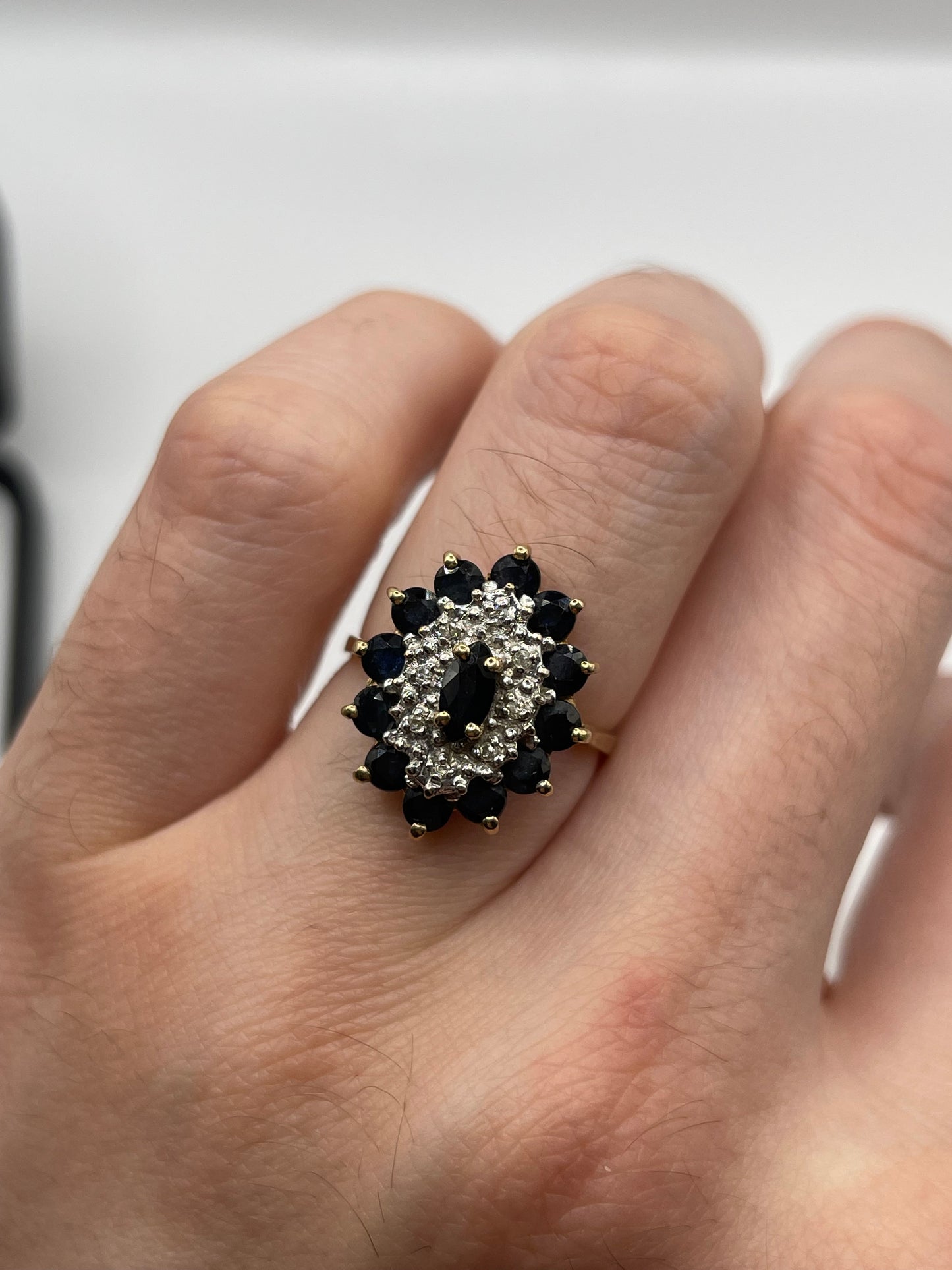9ct gold sapphire and diamond ring