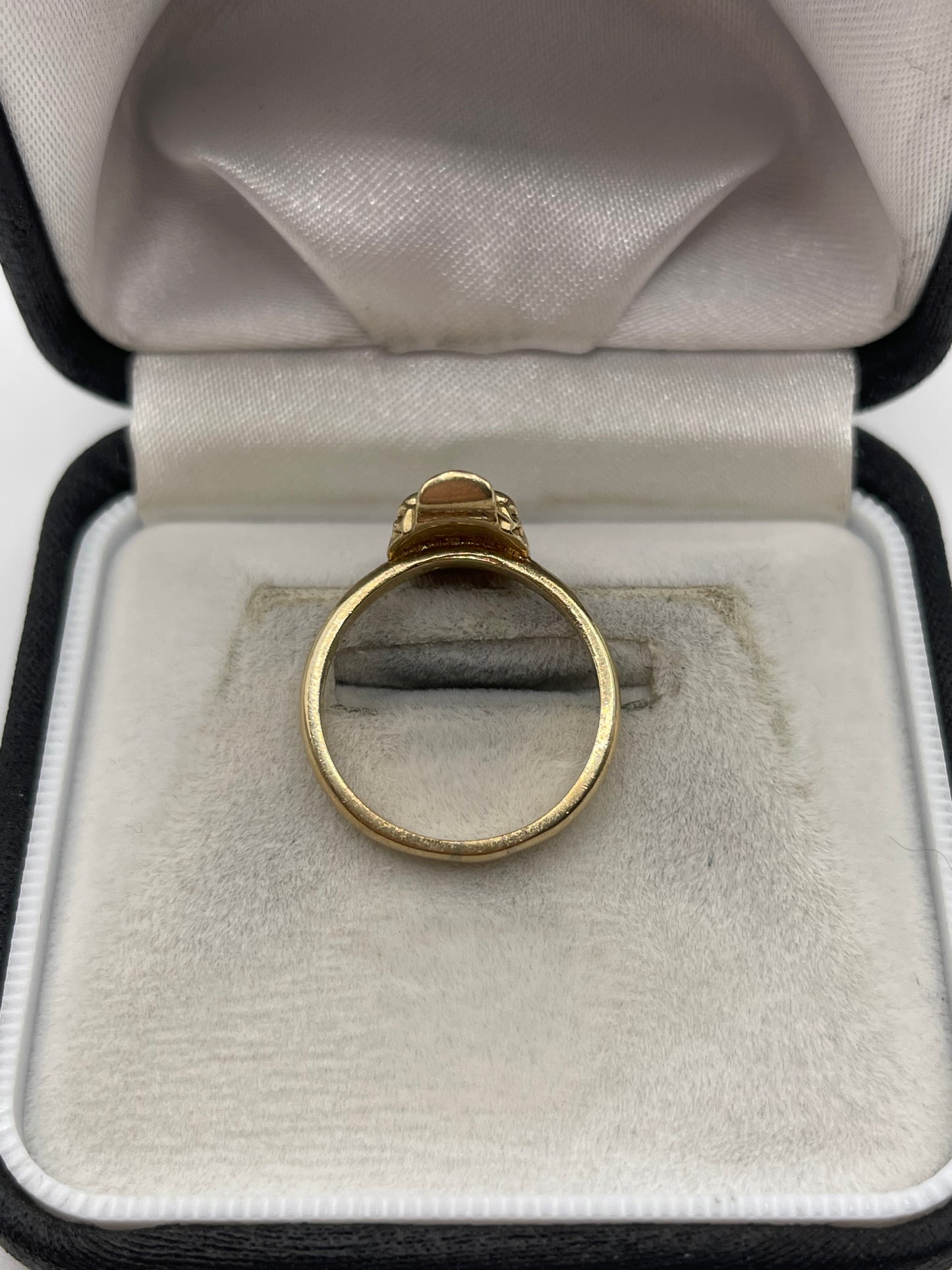 9ct gold skull ring