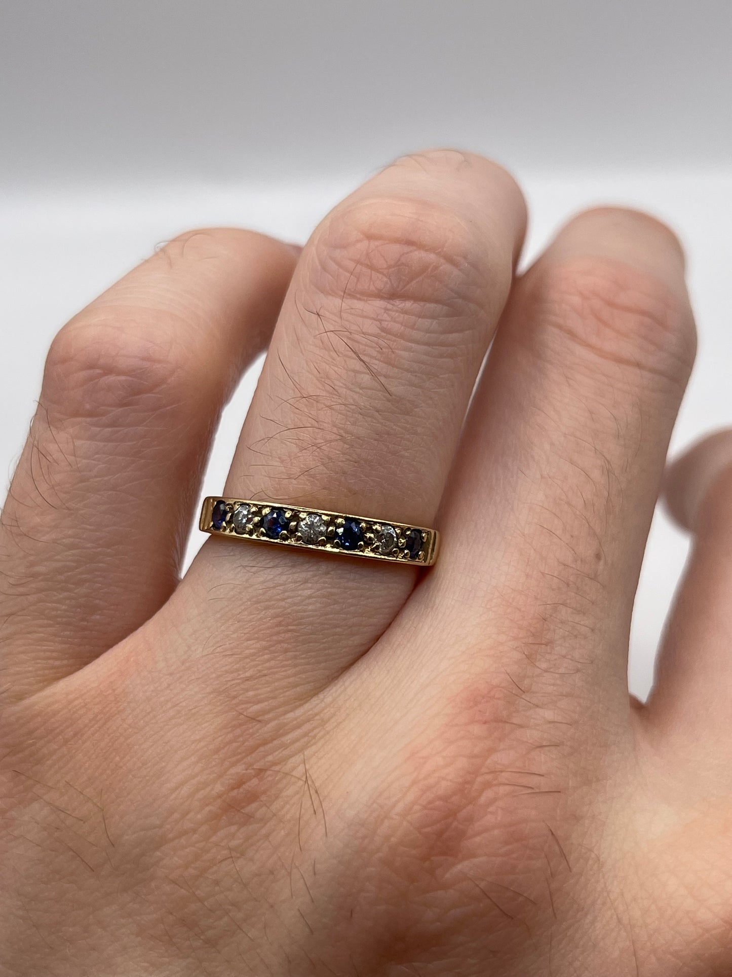 9ct gold sapphire and diamond ring
