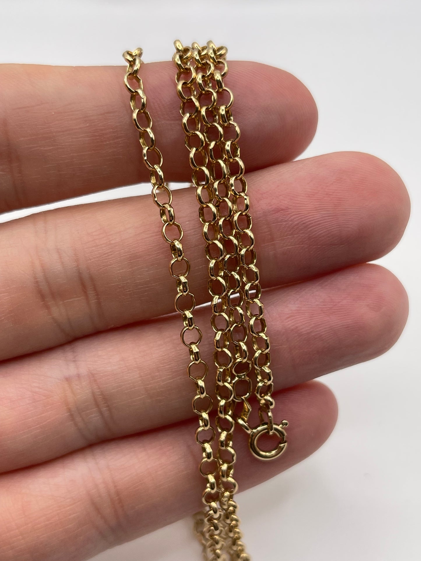 9ct gold chain 438