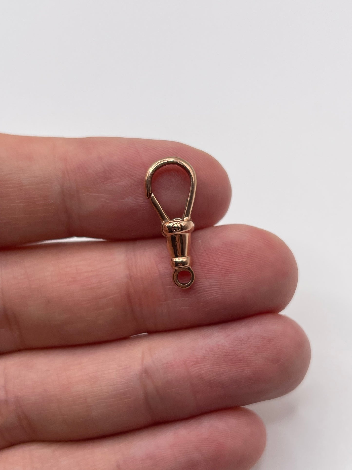 9ct gold dog clip 21