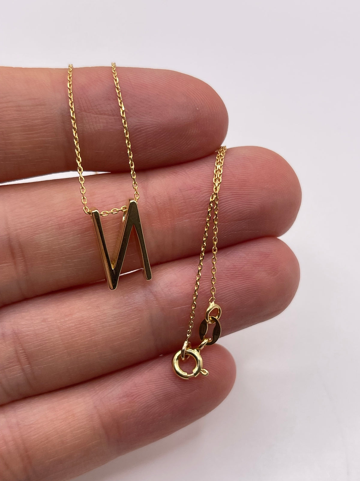 9ct gold initial N necklace
